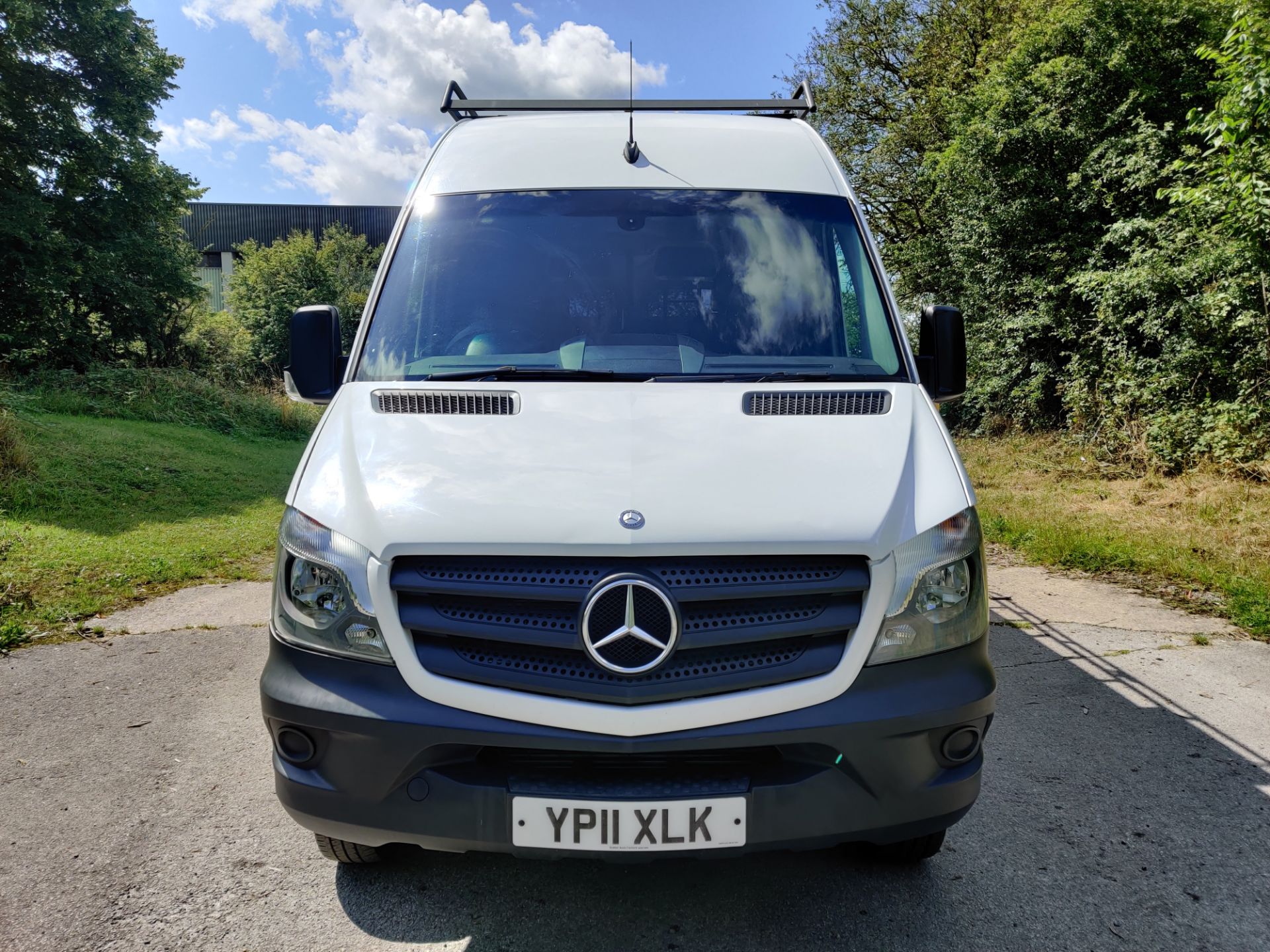 2011/11 REG MERCEDES-BENZ SPRINTER 315 CDI 4X4 2.2 DIESEL 9 SEATER, AIR CON, NIGHT HEATER, SAT NAV - Image 2 of 33