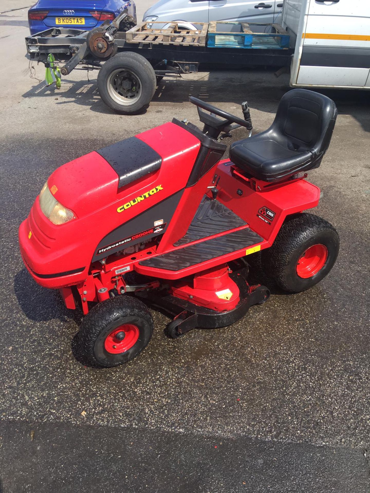 COUNTAX C500HE HYDROSTATIC 97CM/38" CUTTING DECK, VANGUARD 16HP BRIGGS & STRATTON ENGINE *NO VAT*