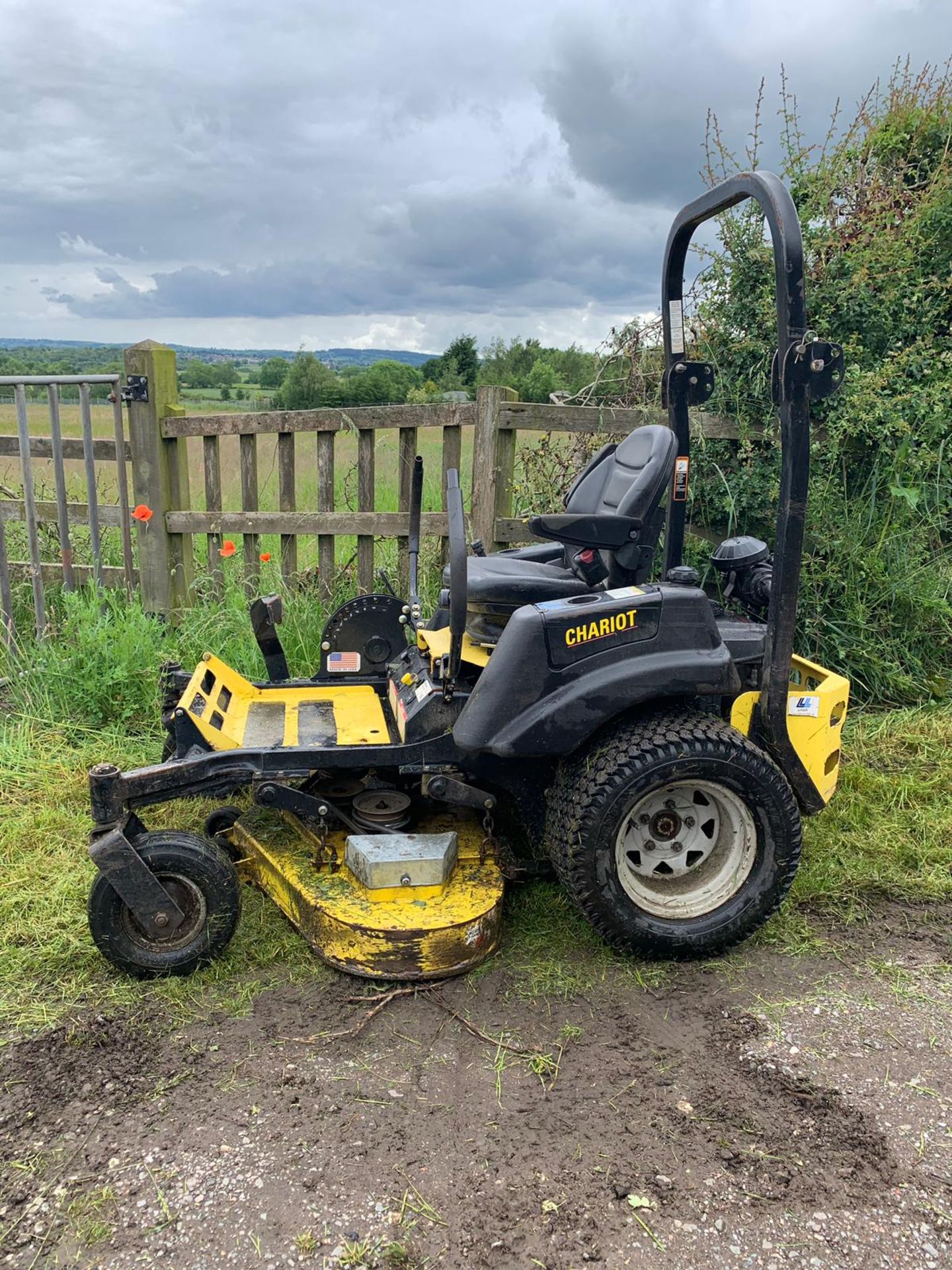 GREAT DANE CHARIOT ZERO TURN 60" RIDE ON ROTARY MOWER PETROL KAWASAKI ENGINE *PLUS VAT* - Image 7 of 11