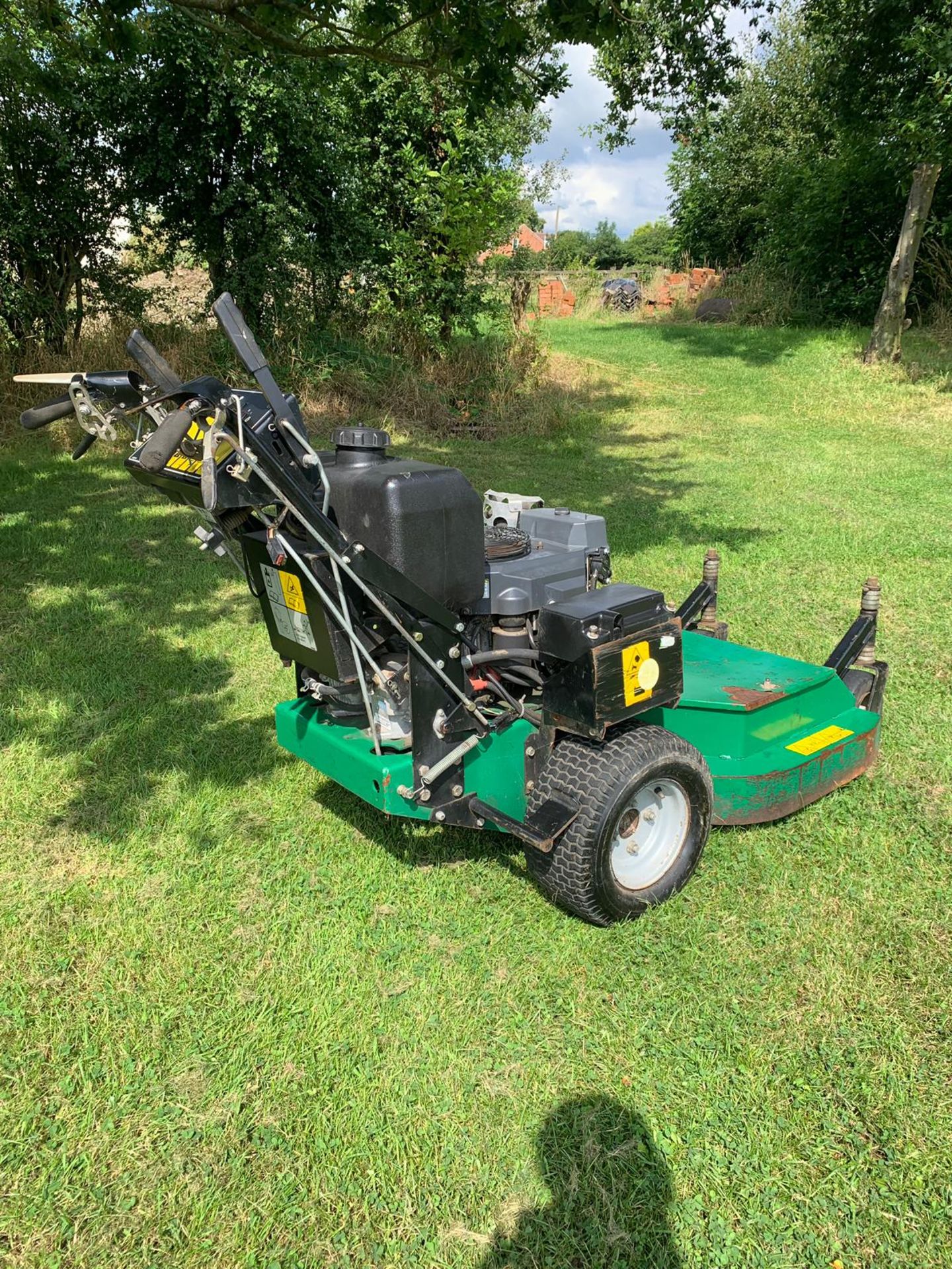 2008 CGC WALK BEHIND ZERO TURN HEAVY DUTY COMMERCIAL LAWN MOWER 172 KG, 11 KW POWER *PLUS VAT* - Image 6 of 12