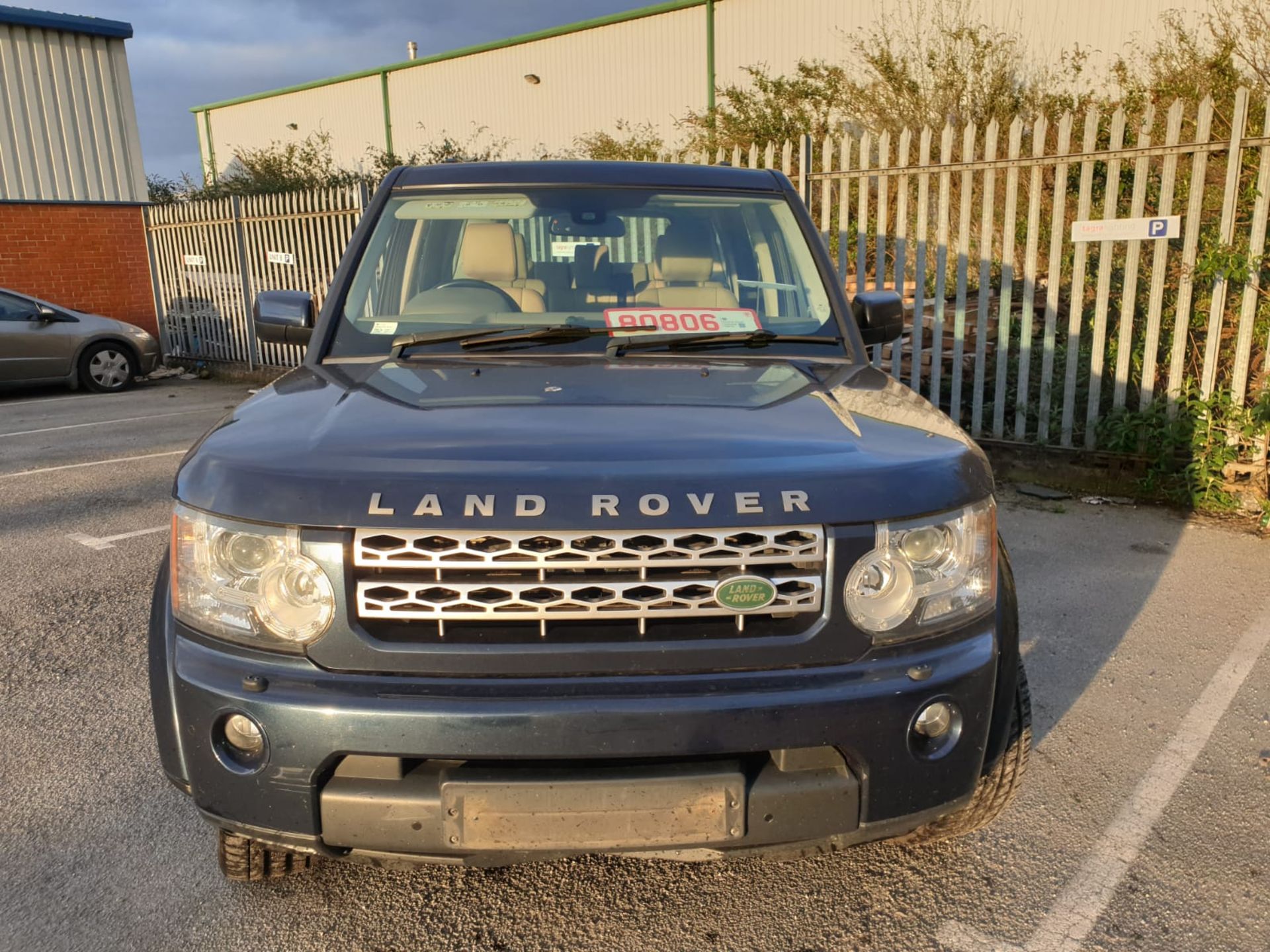 2010/10 REG LAND ROVER DISCOVERY XS TDV6 AUTO 3.0 DIESEL BLUE 4X4, SHOWING 2 FORMER KEEPERS *NO VAT* - Image 2 of 11