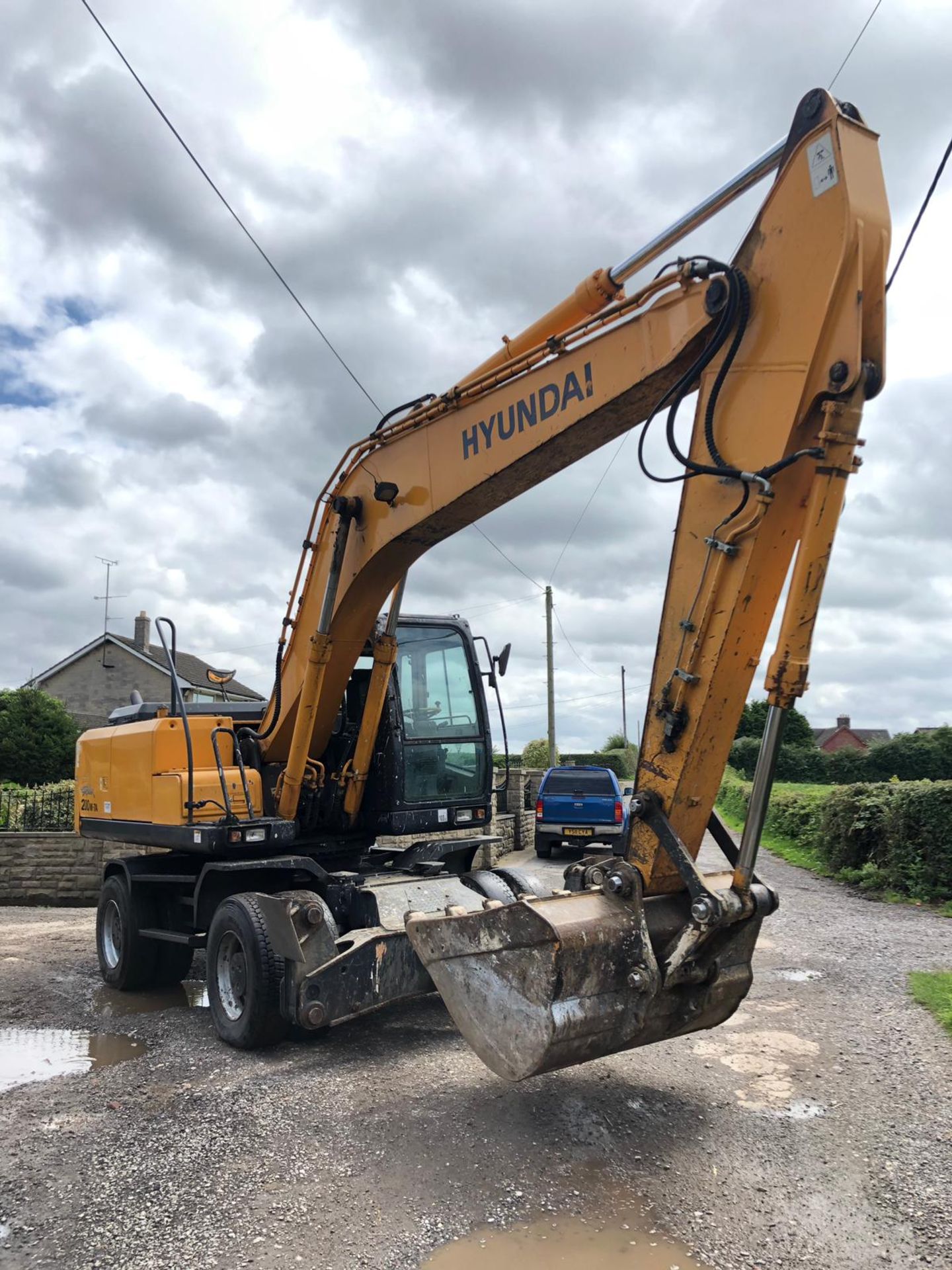 2007 HYUNDAI ROBEX 200W-7A 20 TON RUBBER DUCK WITH BLADE, RUNS, WORKS DOES WHAT IT SHOULD *PLUS VAT* - Image 4 of 8