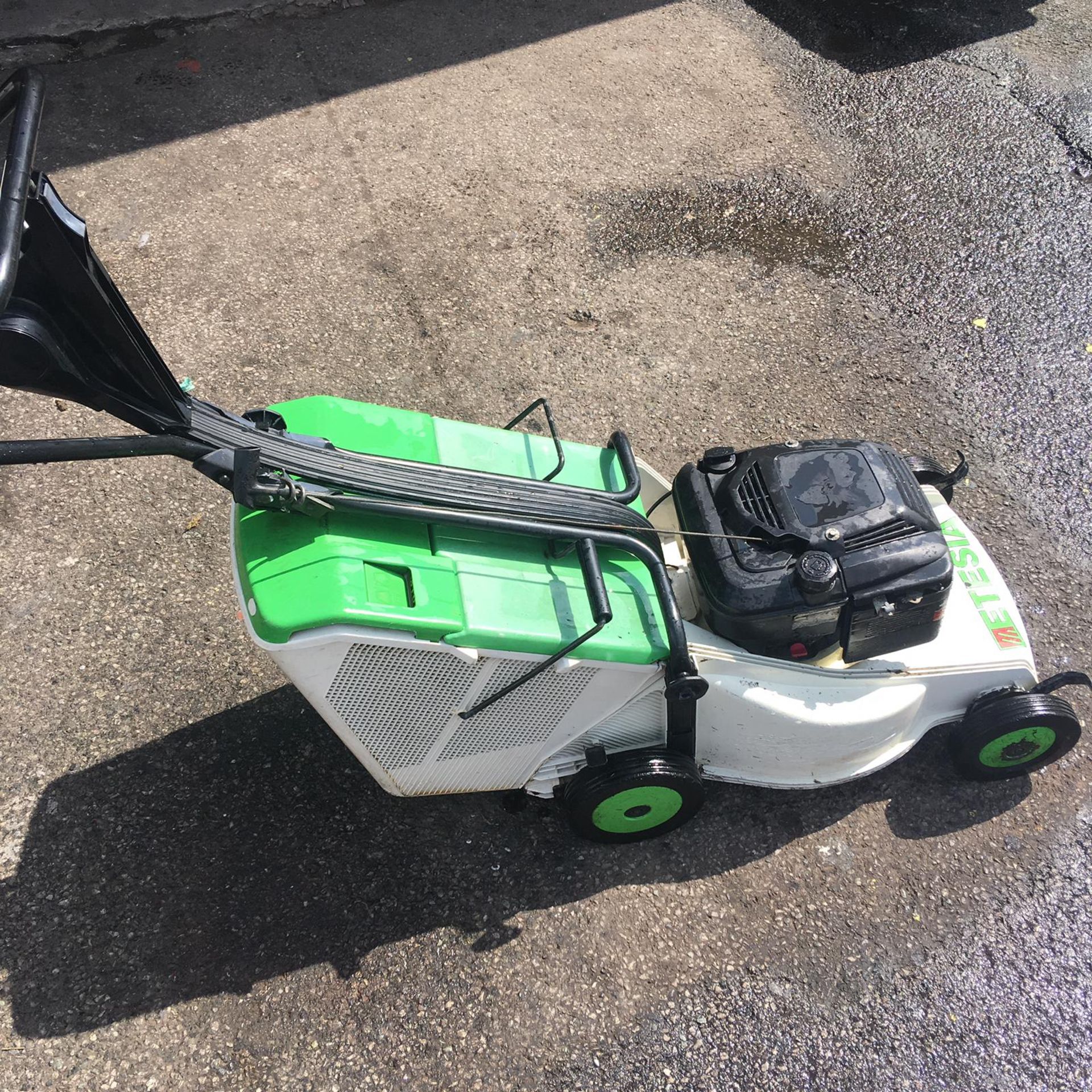 4 X WALK BEHIND PUSH MOWERS ALL SOLD AS ONE LOT - NO RESERVE! *NO VAT* - Image 4 of 16