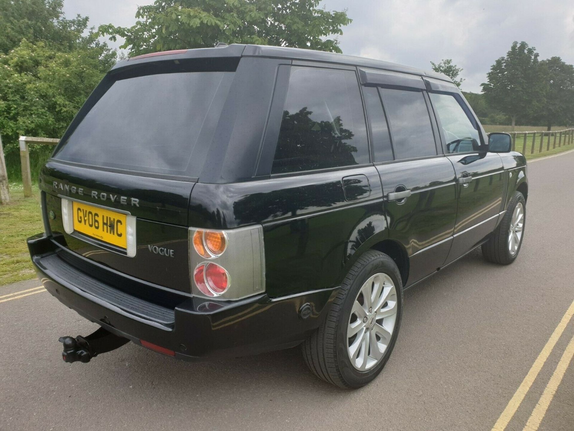 2006/06 REG LAND ROVER RANGE ROVER VOGUE 4.4 V8 LPG AUTOMATIC BLACK *NO VAT* - Image 5 of 12