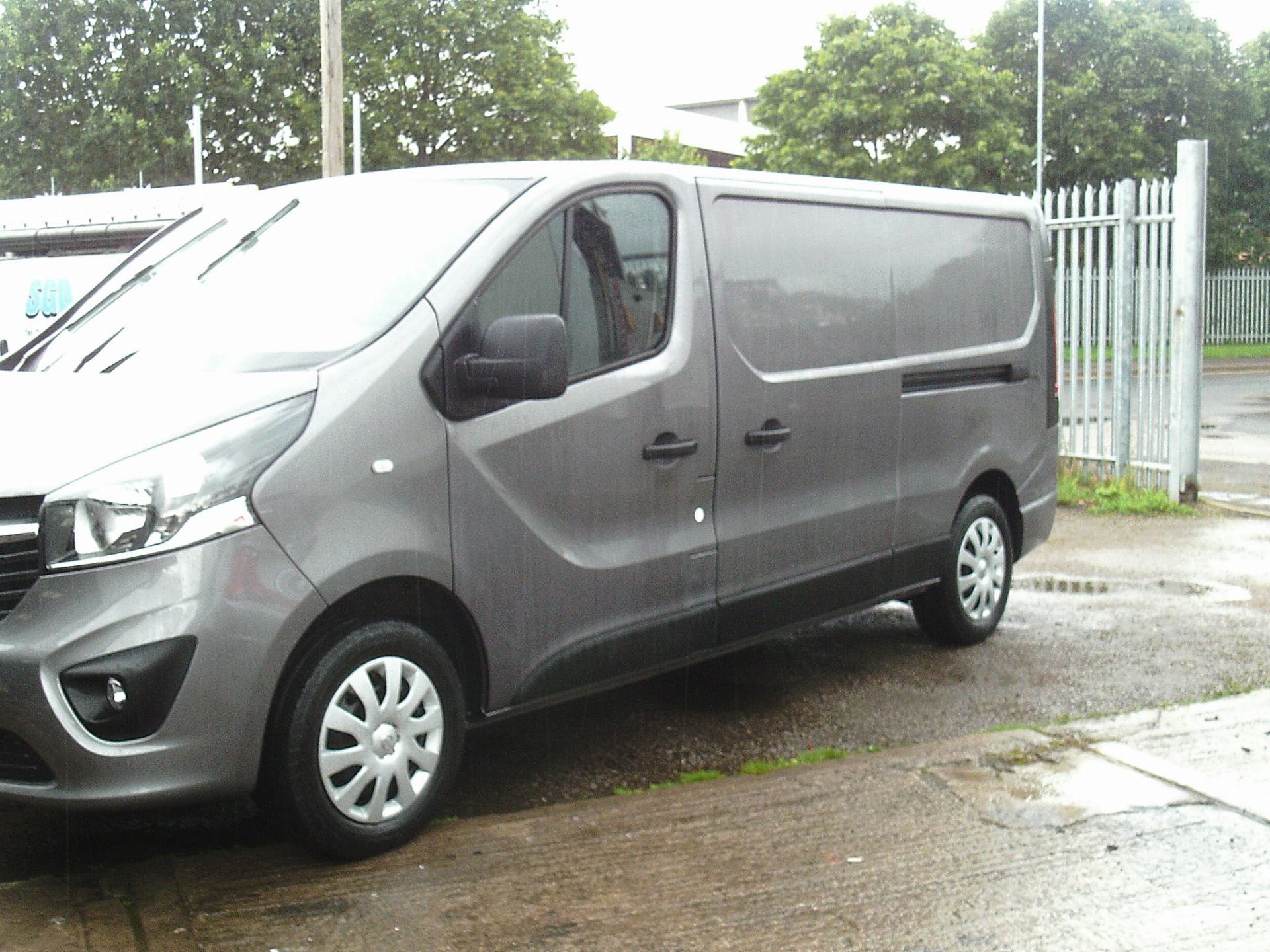 2018/68 REG VAUXHALL VIVARO 2900 SPORTIVE EURO 6 CDTI 1.6 DIESEL PANEL VAN, SHOWING 0 FORMER KEEPERS - Image 4 of 14