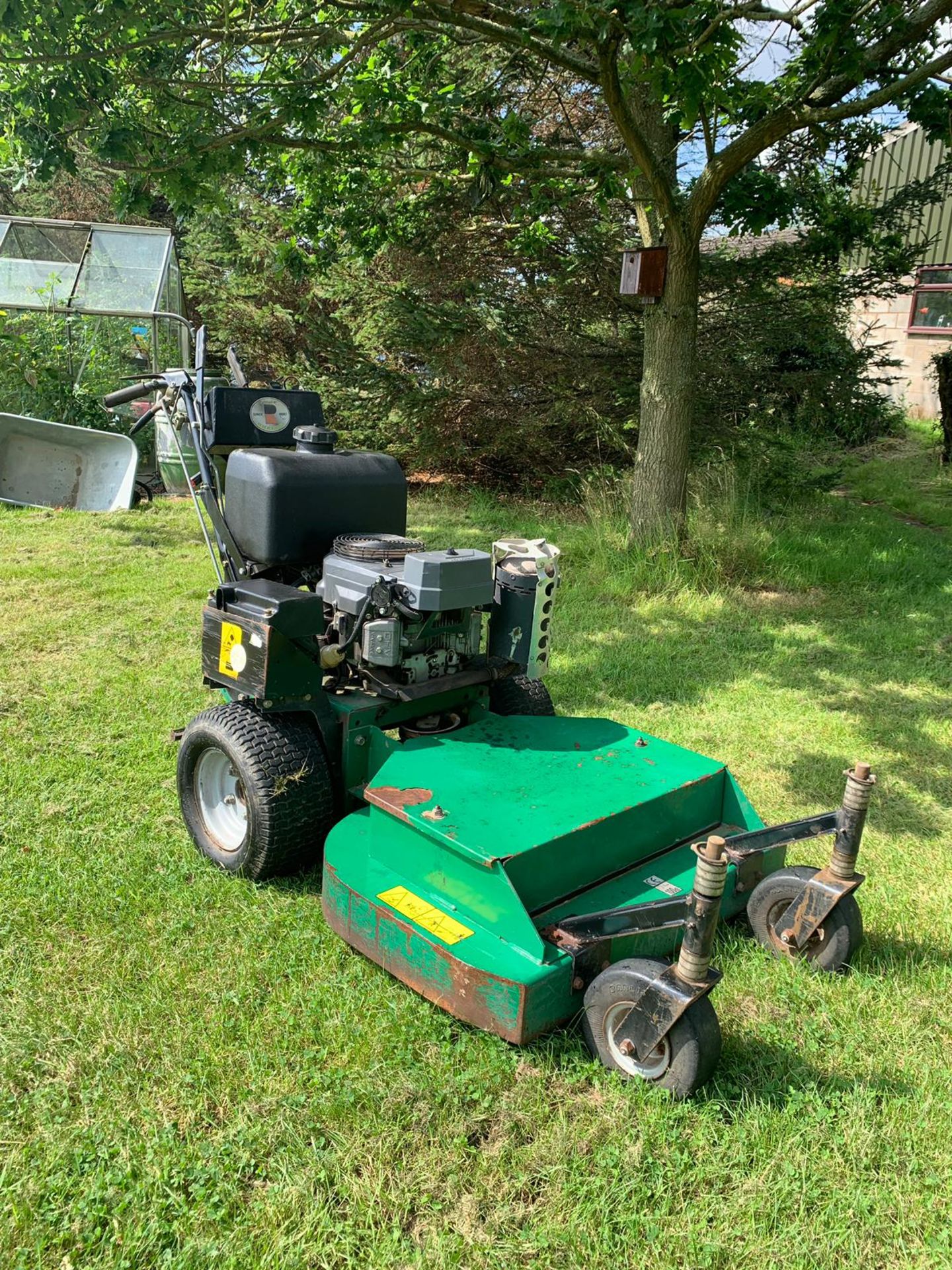 2008 CGC WALK BEHIND ZERO TURN HEAVY DUTY COMMERCIAL LAWN MOWER 172 KG, 11 KW POWER *PLUS VAT* - Image 3 of 12