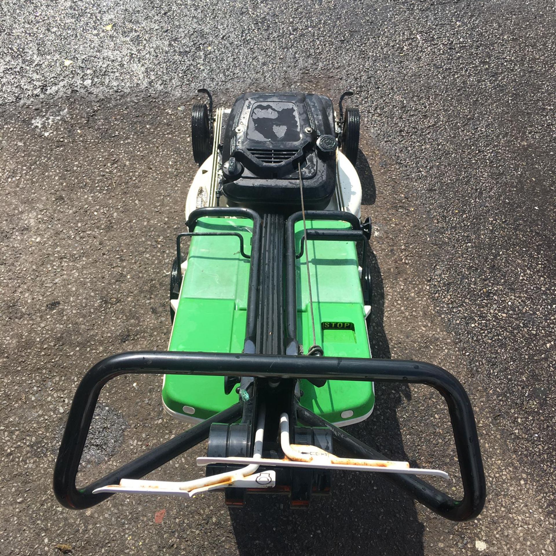 4 X WALK BEHIND PUSH MOWERS ALL SOLD AS ONE LOT - NO RESERVE! *NO VAT* - Image 2 of 16
