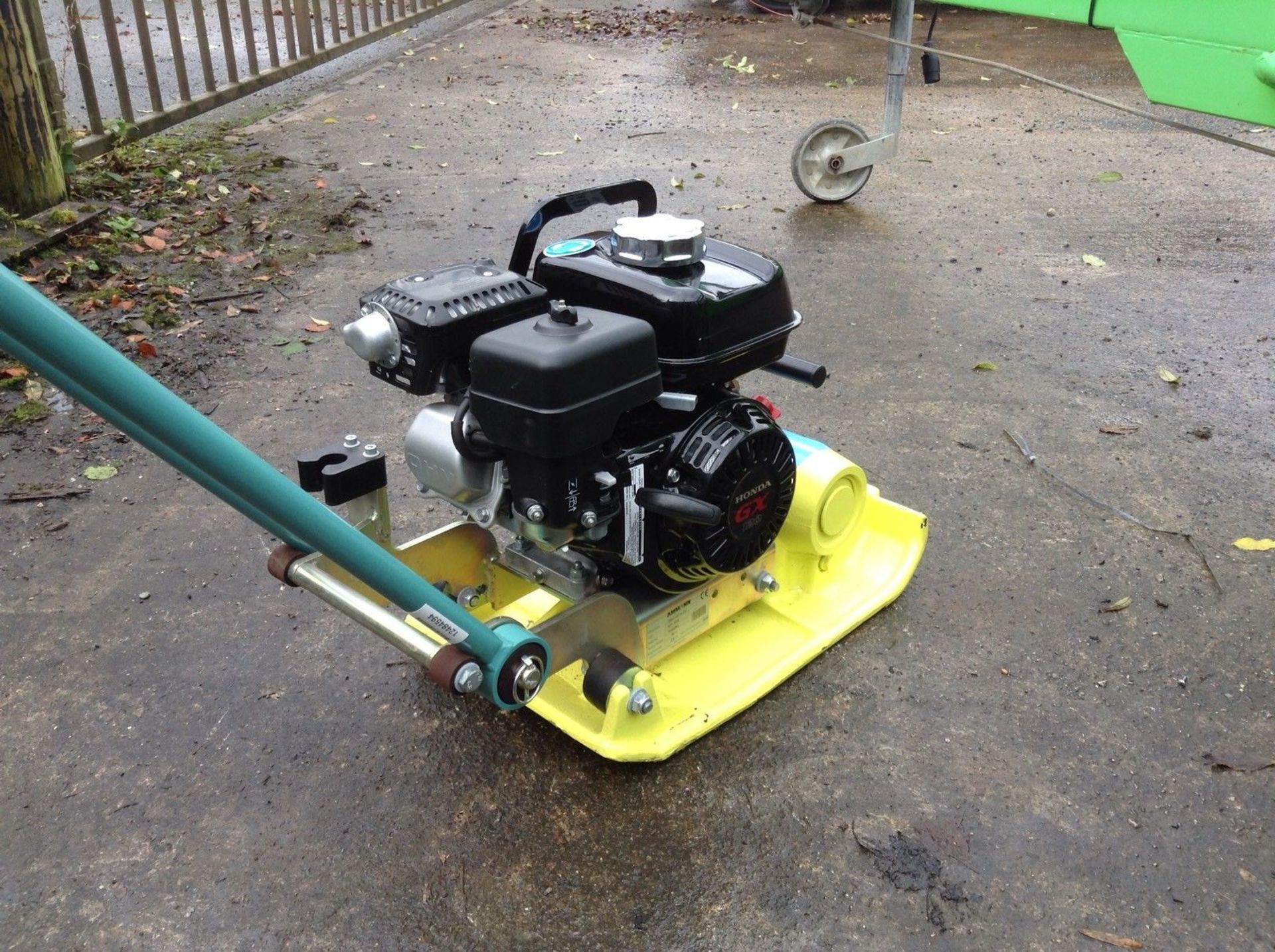 Brand New Ammann APF1033 Single Directional Vibratory Plate Wacker Compaction FREE DELIVERY UK - Bild 3 aus 6