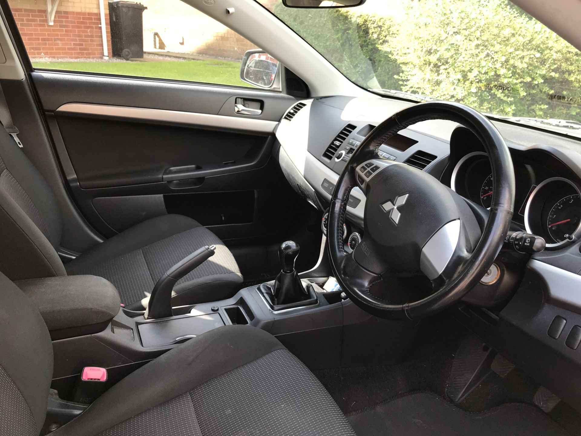 2010/10 REG MITSUBISHI LANCER GS2 1.5 PETROL SILVER 5 DOOR HATCHBACK, FULL SERVICE HISTORY *NO VAT* - Image 9 of 12