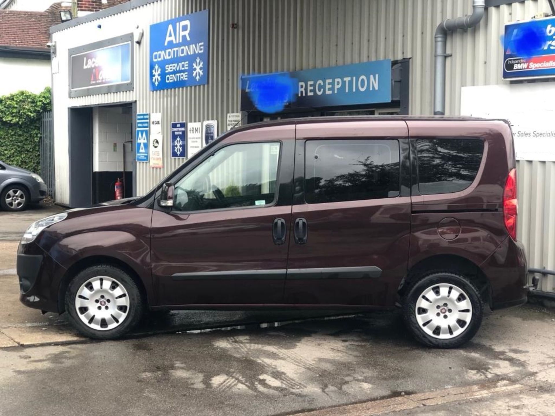 2013/13 REG FIAT DOBLO MYLIFE MULTIJET 1.6 RED DIESEL MPV, SHOWING 2 FORMER KEEPERS *NO VAT* - Image 5 of 15