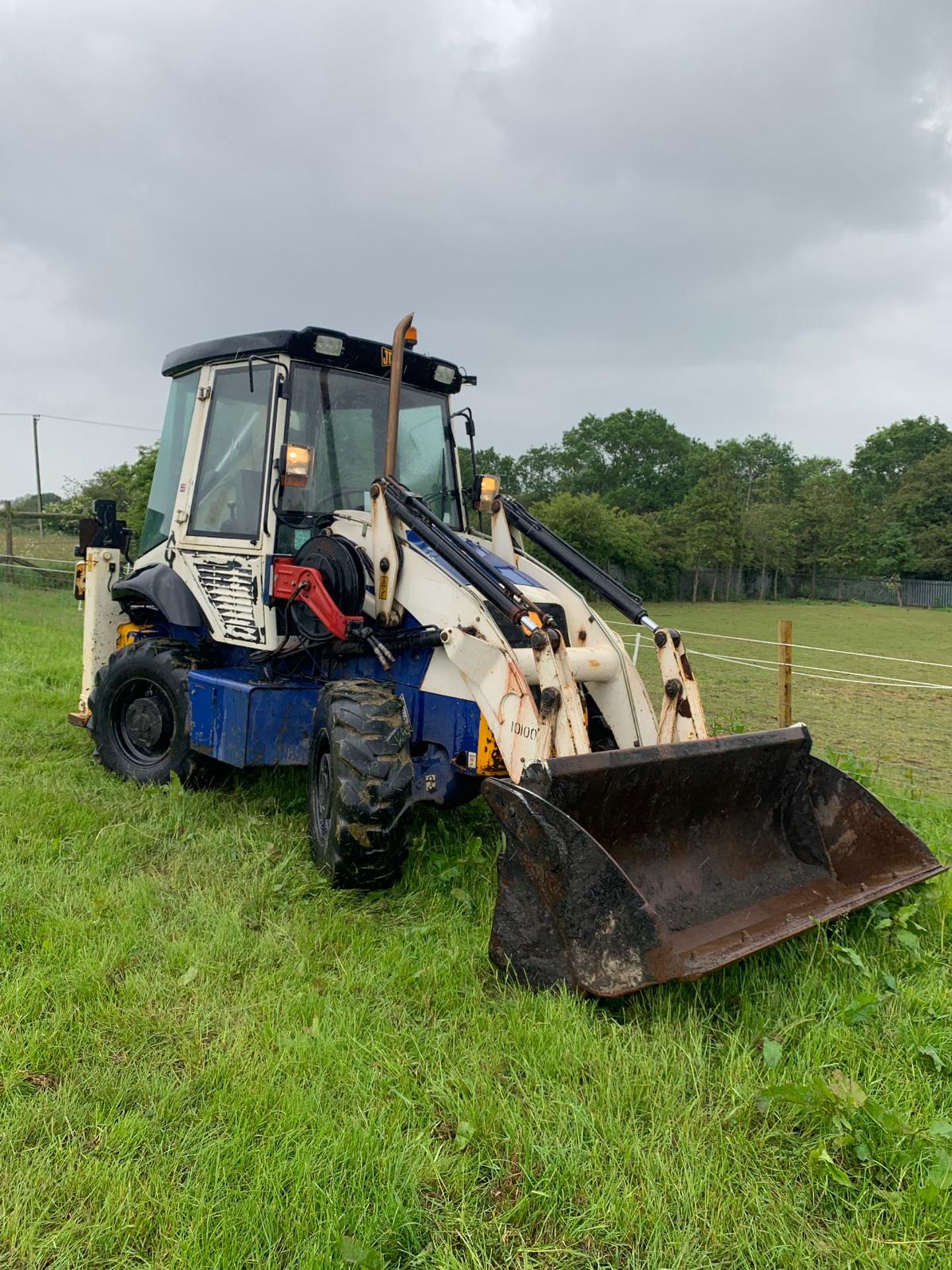 2011 JCB 2CXSM 4WS BACKHOE LOADER, RUNS, WORKS LIFTS AND DIGS *PLUS VAT* - Image 6 of 12