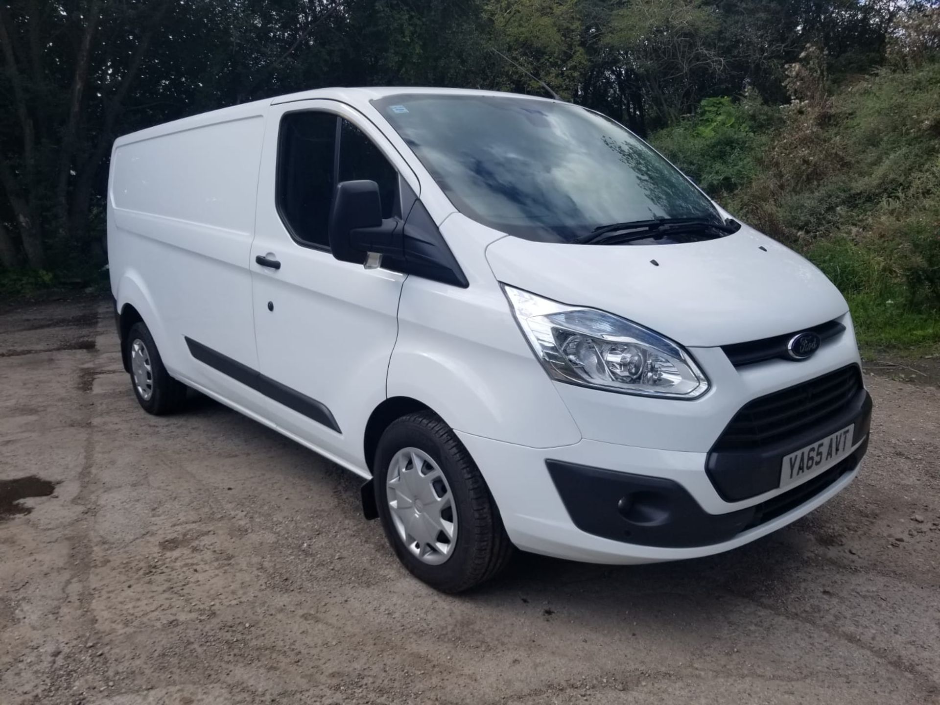 2015/65 REG FORD TRANSIT CUSTOM 330 TREND 2.2 DIESEL PANEL VAN, SHOWING 0 FORMER KEEPERS *NO VAT*