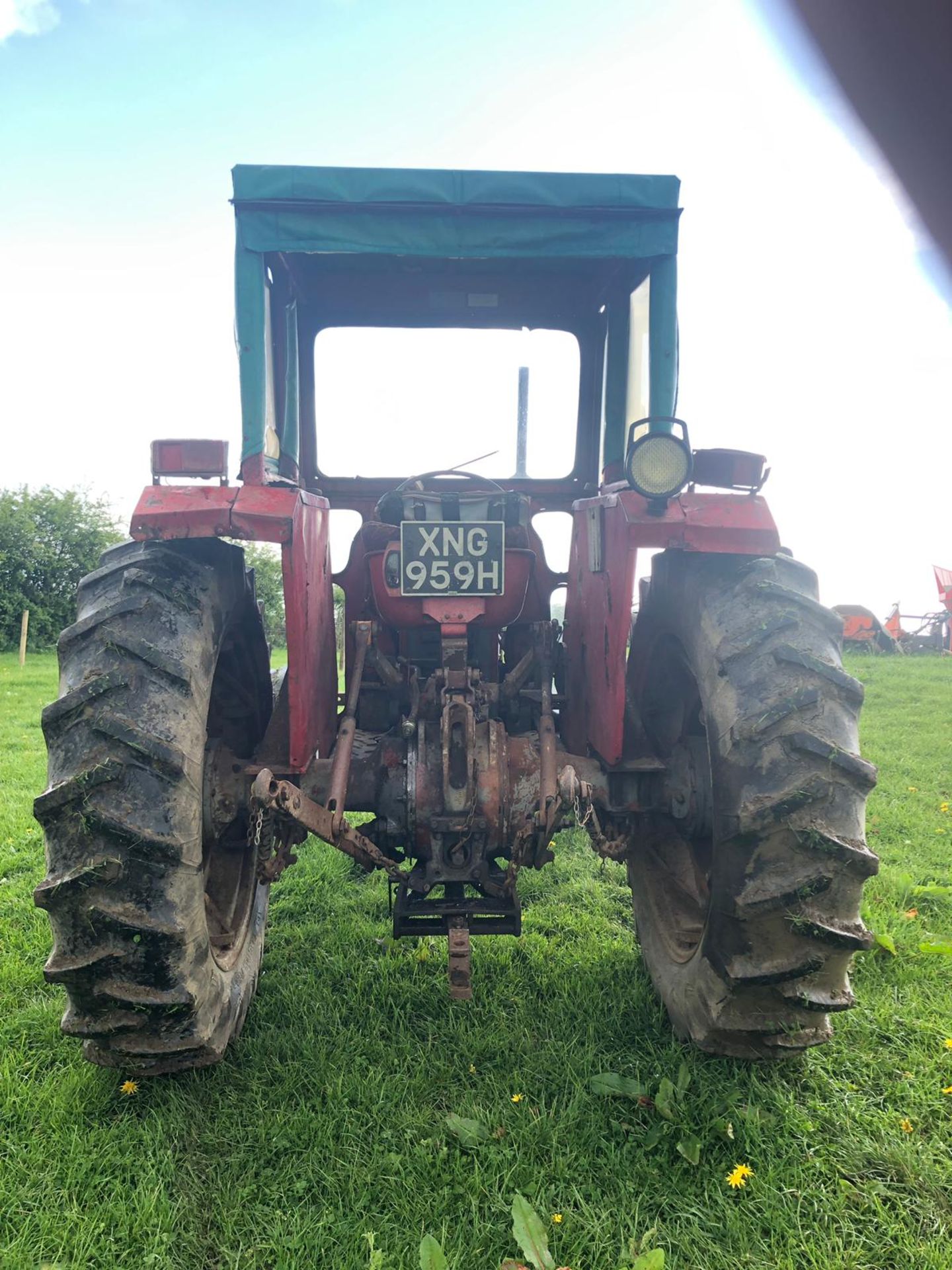 MASSEY FERGUSON 165 TRACTOR, RUNS AND WORKS, ALL GEARS WORK *PLUS VAT* - Bild 3 aus 6