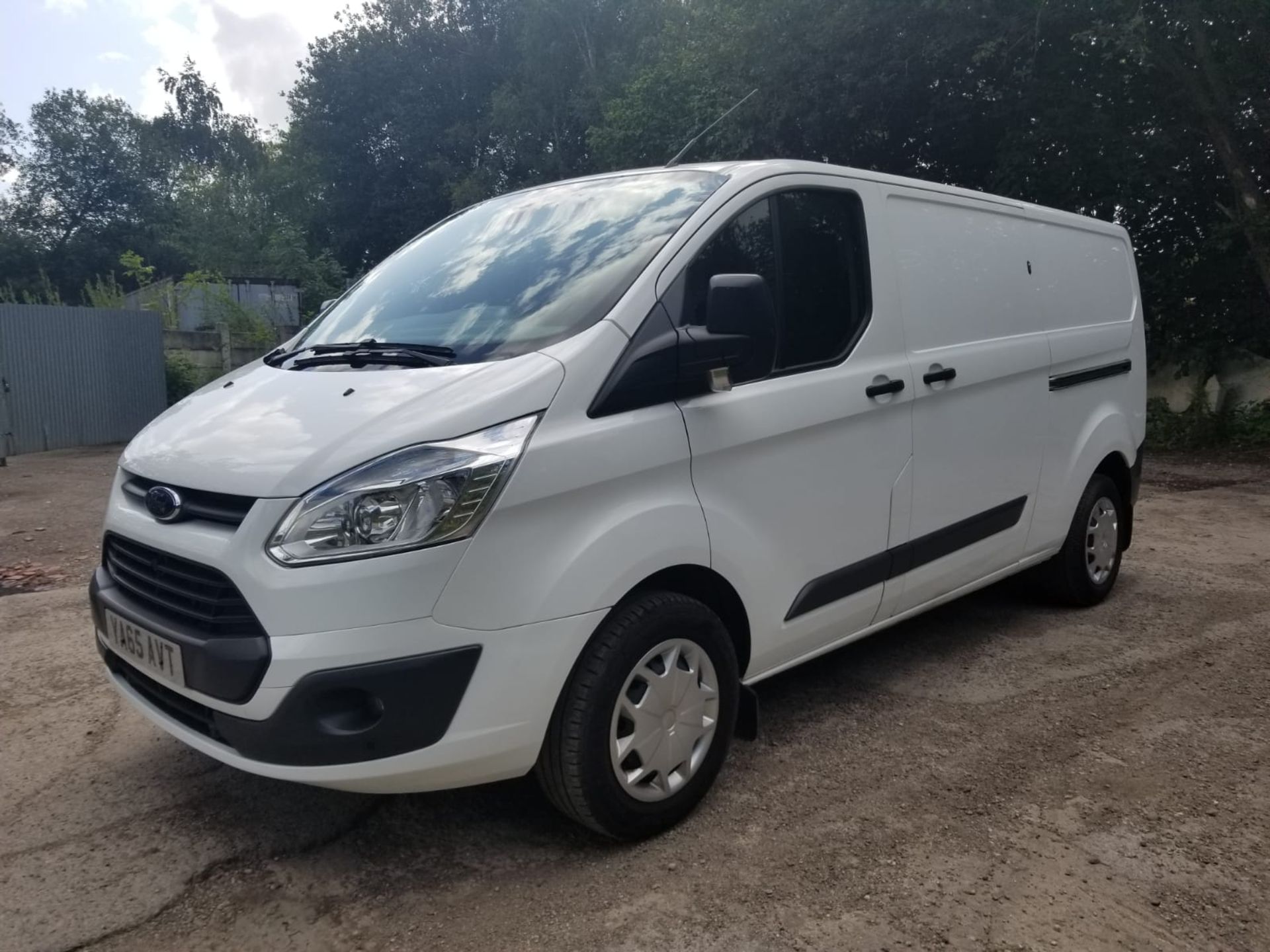 2015/65 REG FORD TRANSIT CUSTOM 330 TREND 2.2 DIESEL PANEL VAN, SHOWING 0 FORMER KEEPERS *NO VAT* - Image 3 of 12