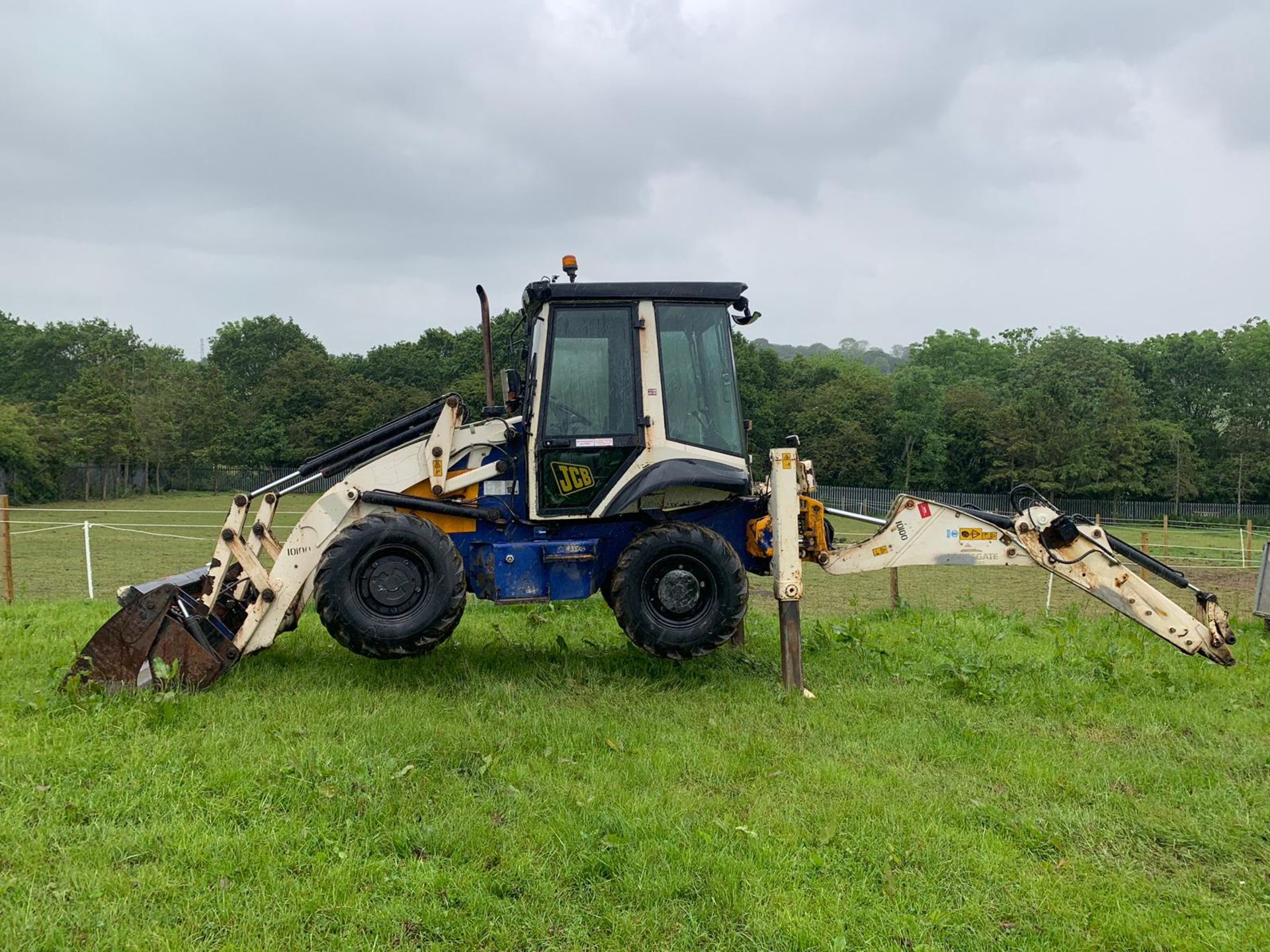 2011 JCB 2CXSM 4WS BACKHOE LOADER, RUNS, WORKS LIFTS AND DIGS *PLUS VAT*