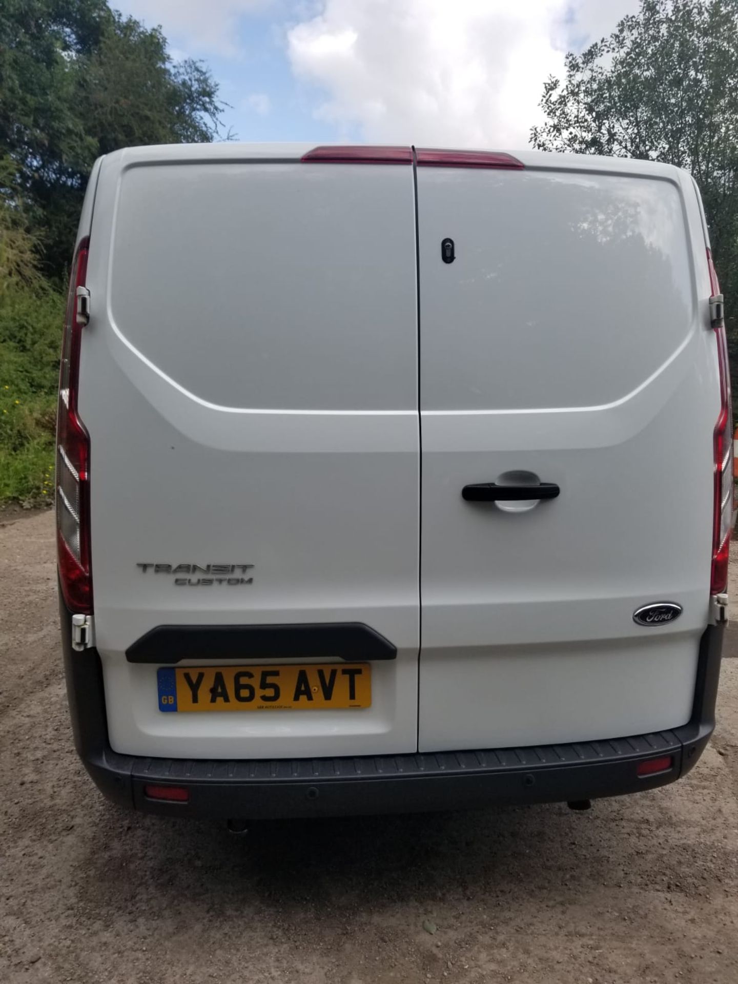 2015/65 REG FORD TRANSIT CUSTOM 330 TREND 2.2 DIESEL PANEL VAN, SHOWING 0 FORMER KEEPERS *NO VAT* - Image 5 of 12