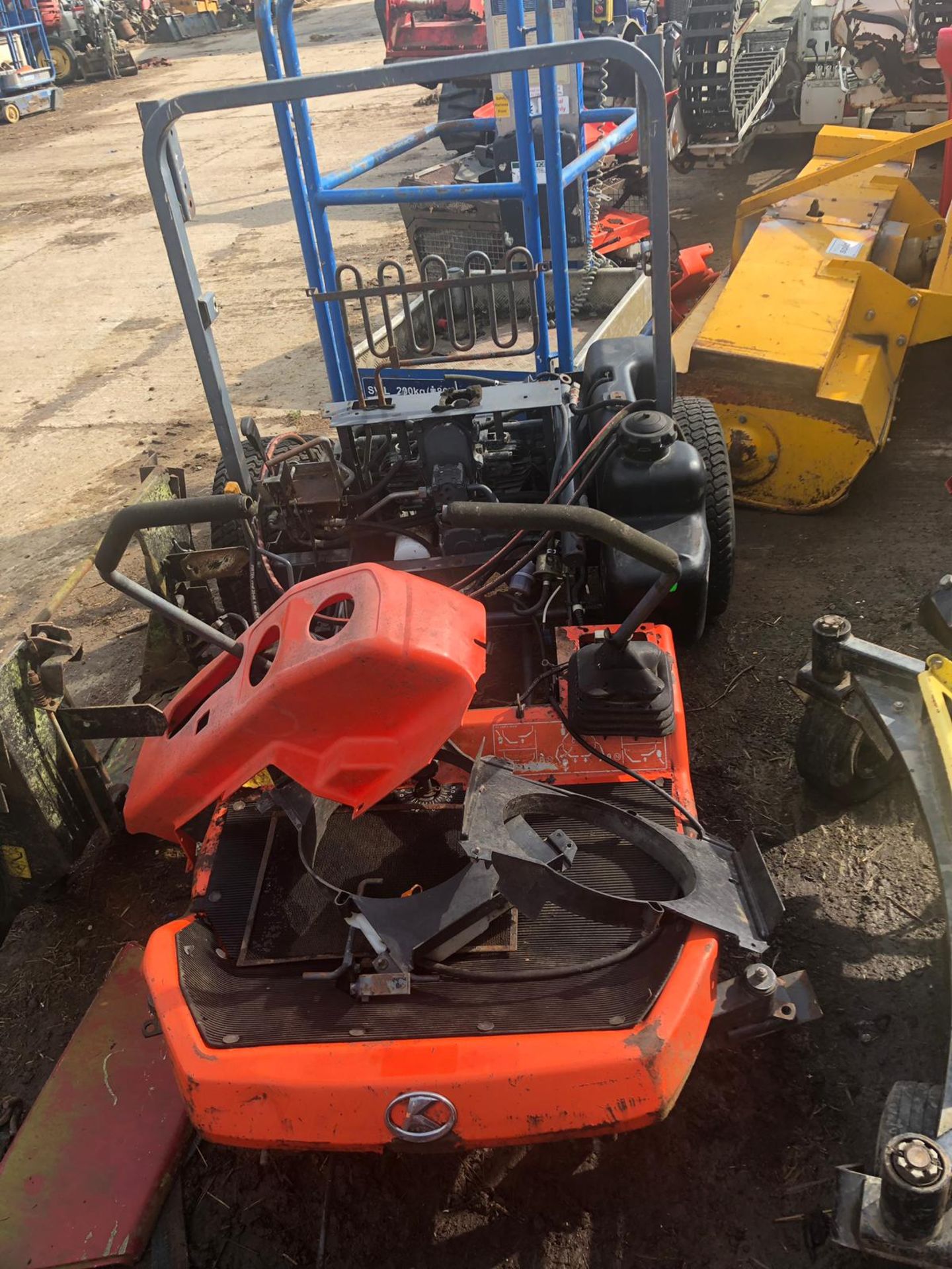 KUBOTA GZD21 FOR SPARES, BACK AXLE IS GOOD *NO VAT* - Image 5 of 6