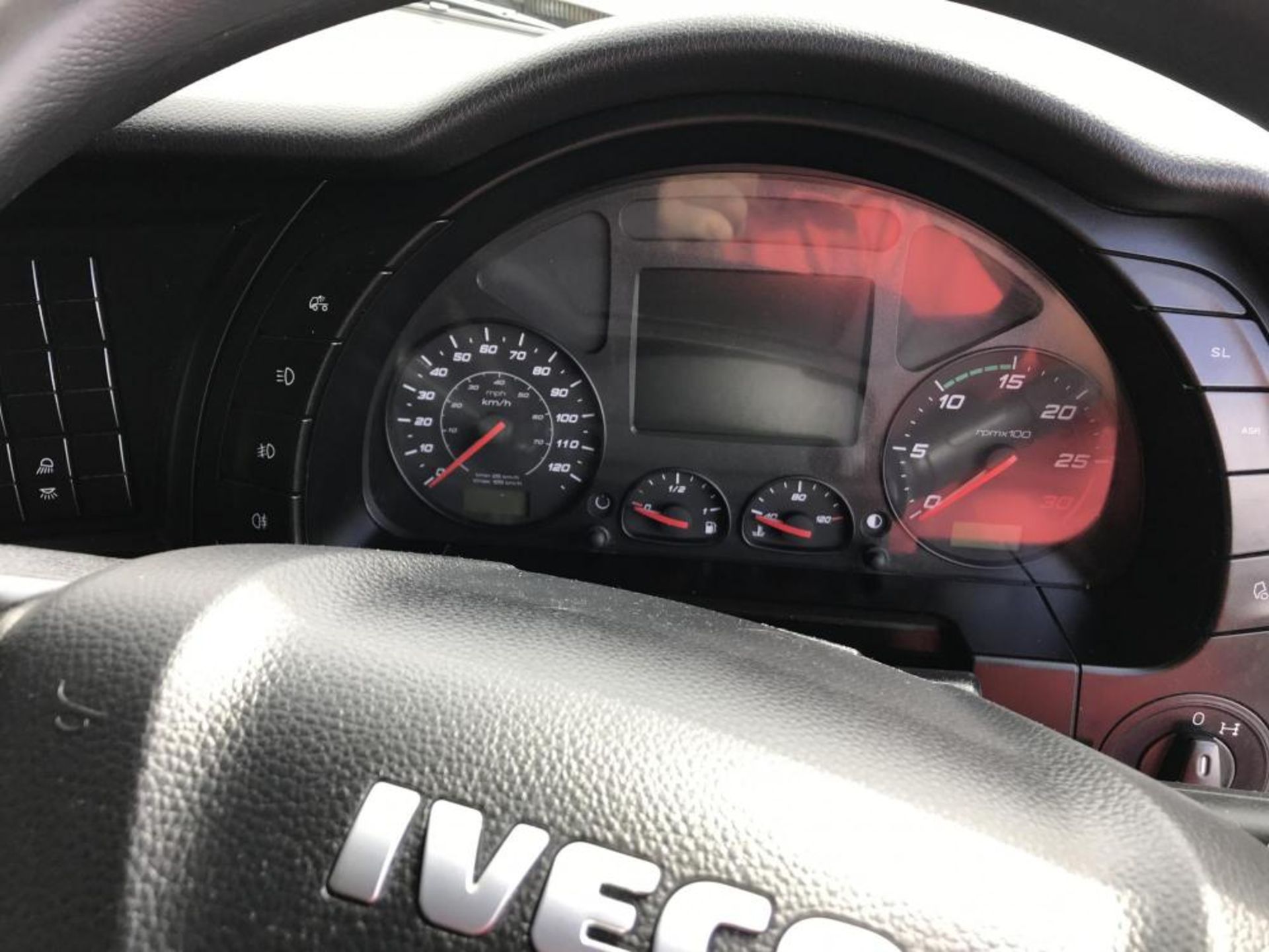 2014/14 REG IVECO STRALIS 440 EURO 5 6X2 TRACTOR UNIT AUTO GEARBOX SLEEPER CAB *PLUS VAT* - Bild 13 aus 23
