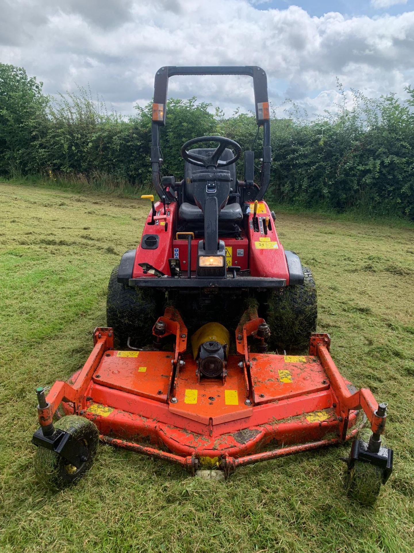 2013 SHIBAURA CM374 AUTO 4WD OUT FRONT ROTARY MOWER, RUNS, WORKS AND CUTS *PLUS VAT* - Bild 2 aus 12