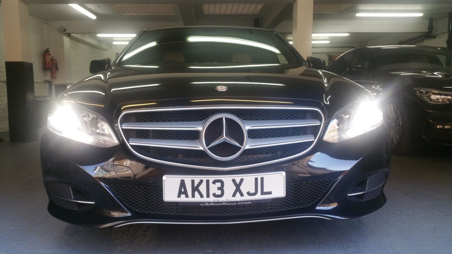 2013/13 REG MERCEDES-BENZ E220 SE CDI AUTO 2.2 DIESEL BLACK 4 DOOR SALOON *NO VAT* - Image 2 of 7