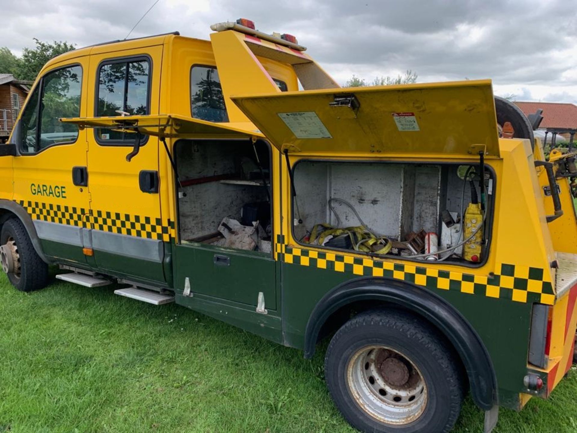 EX AA 2002 IVECO-FORD DAILY YELLOW 2.8 DIESEL BREAKDOWN RECOVERY TRUCK SPEC LIFT *PLUS VAT* - Image 6 of 24