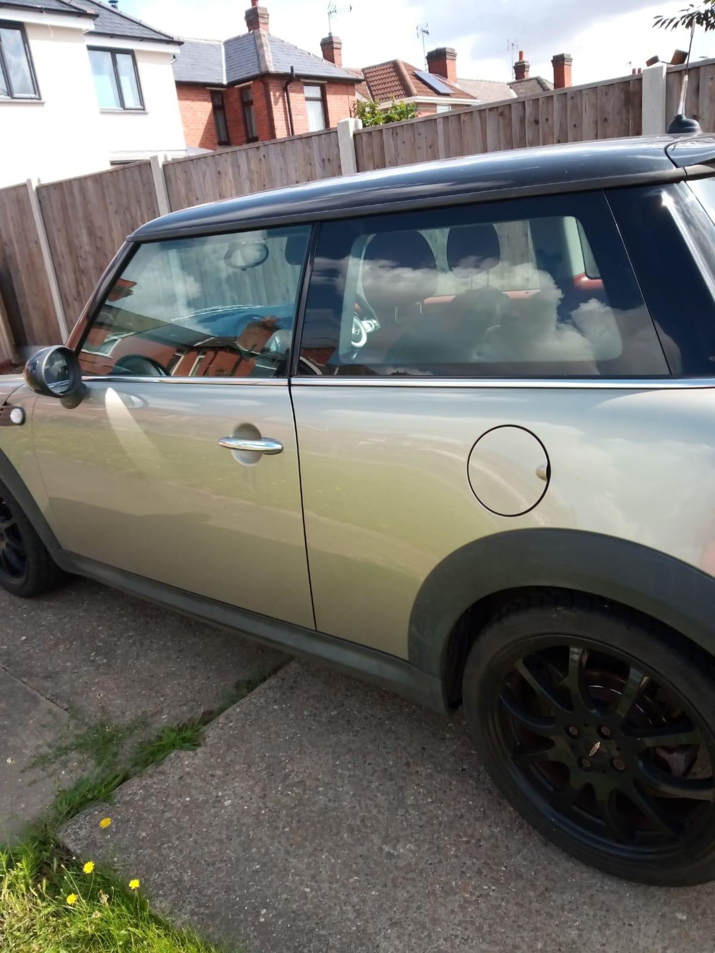 2007/07 REG MINI COOPER 1.6 PETROL SILVER 3 DOOR HATCHBACK, SHOWING 4 FORMER KEEPERS *NO VAT* - Image 3 of 10