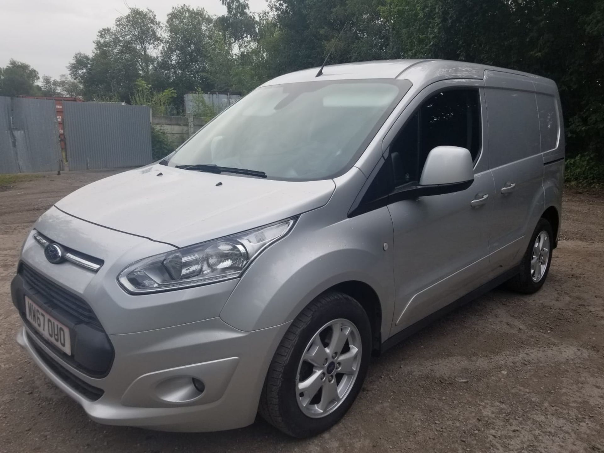 2017/67 REG FORD TRANSIT CONNECT 200 LIMITED 1.5 DIESEL SILVER PANEL VAN, SERVICE HISTORY *NO VAT* - Image 3 of 11