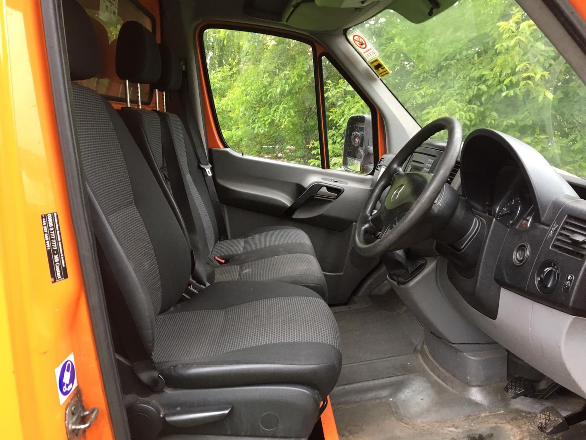 2011/61 REG MERCEDES-BENZ SPRINTER 513 CDI 2.2 DIESEL ORANGE BOX VAN, SHOWING 0 FORMER KEEPERS - Image 9 of 16