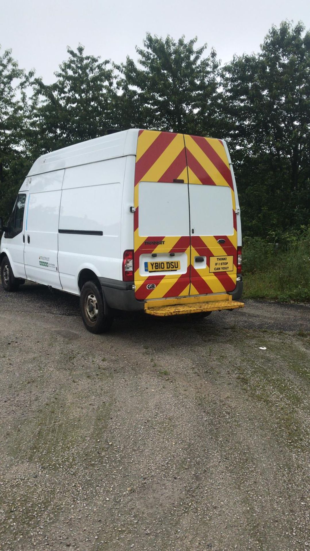 2010/10 REG FORD TRANSIT 115 T350L RWD 2.4 DIESEL WHITE PANEL VAN, SHOWING 3 FORMER KEEPERS *NO VAT* - Image 4 of 8