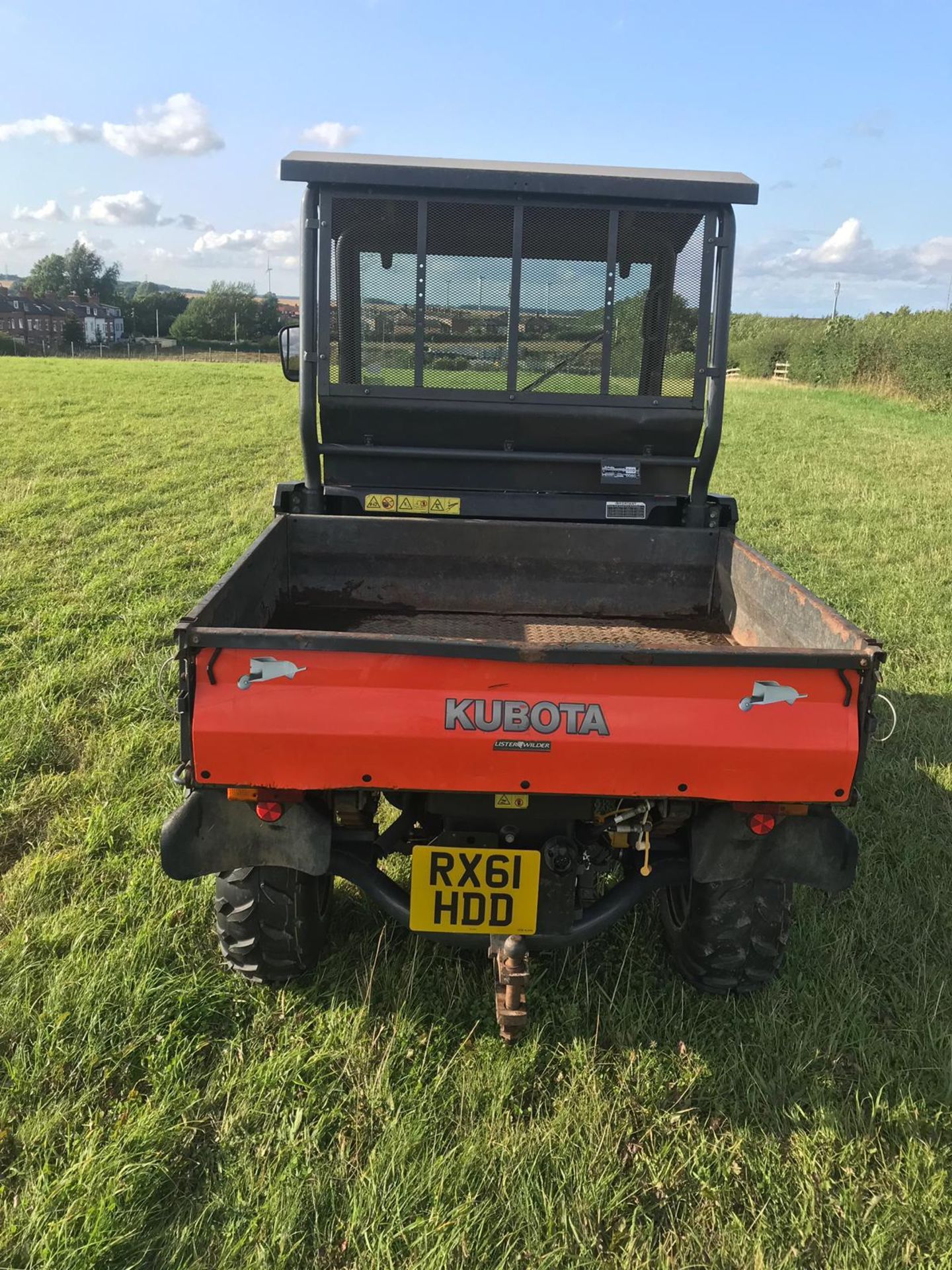 KUBOTA RTV 900 UTILITY VEHICLE 4X4 ROAD REGISTERED, TAXED READY FOR ROAD, HYDRAULIC TIP *PLUS VAT* - Image 3 of 9