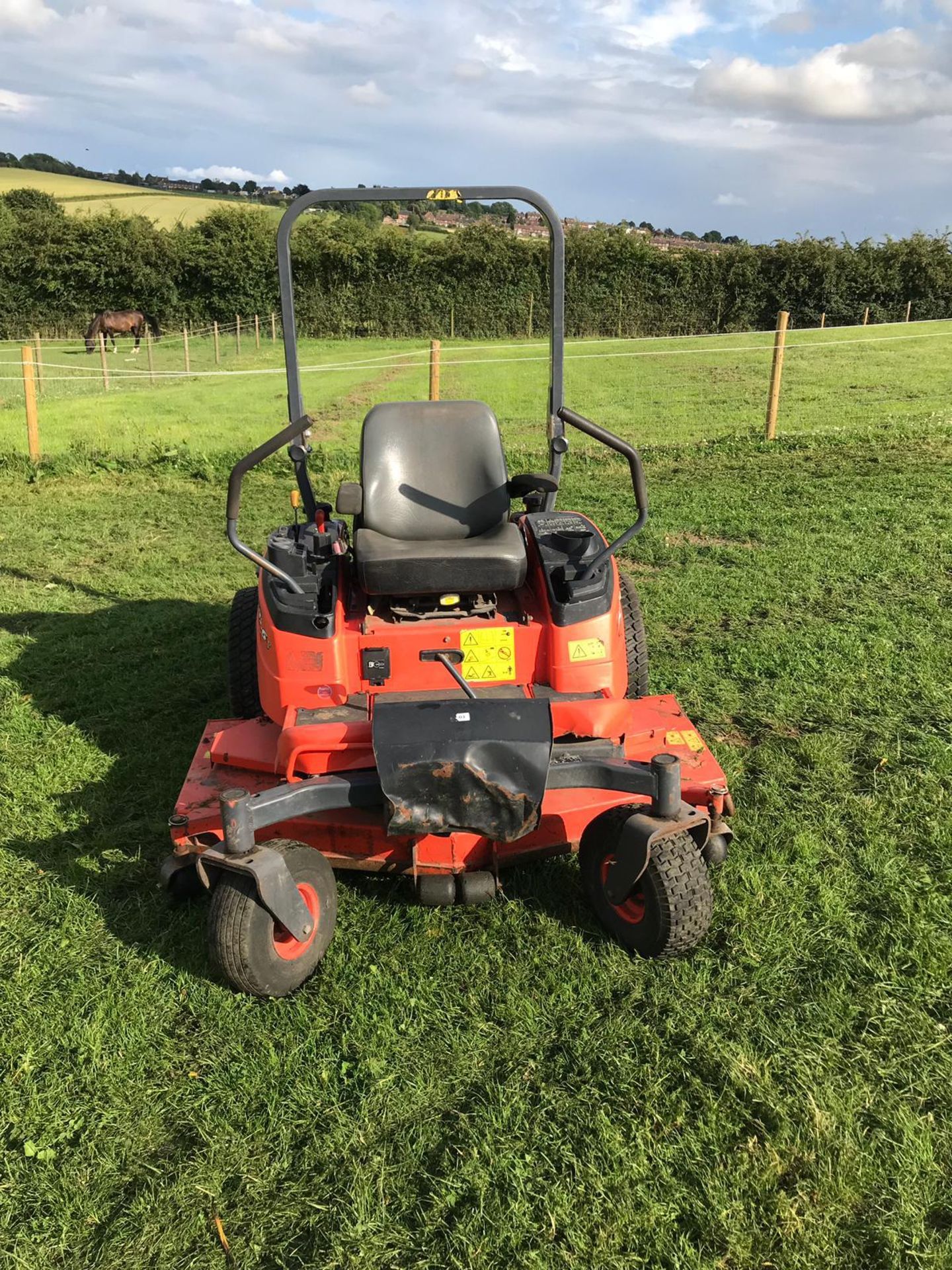 KUBOTA ZD326S RIDE ON ZERO TURN LAWN MOWER, RUNS AND WORKS *PLUS VAT* - Bild 2 aus 6