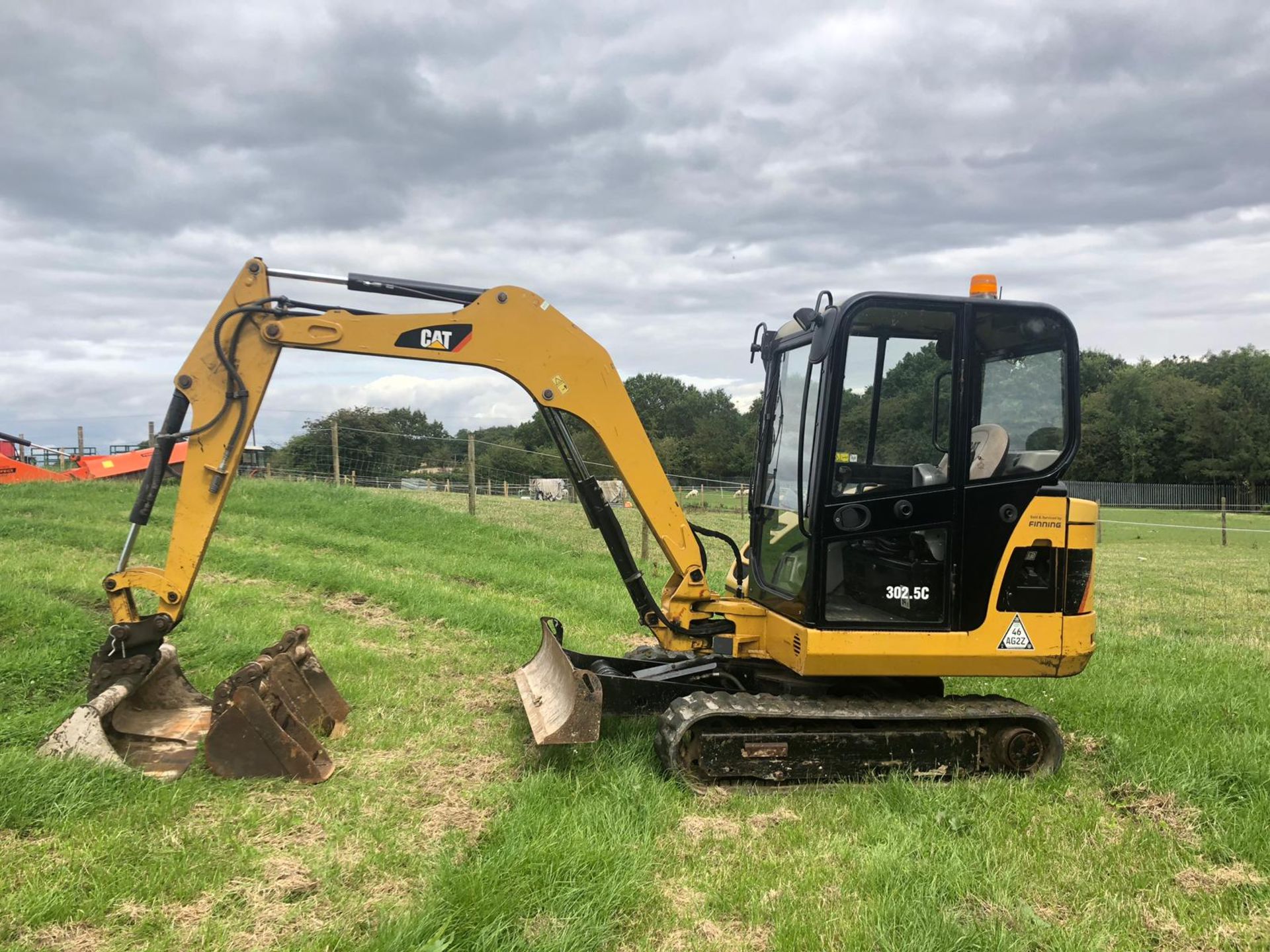 2012 CATERPILLAR 302.5C 3 TON TRACKED DIGGER / EXCAVATOR *PLUS VAT*