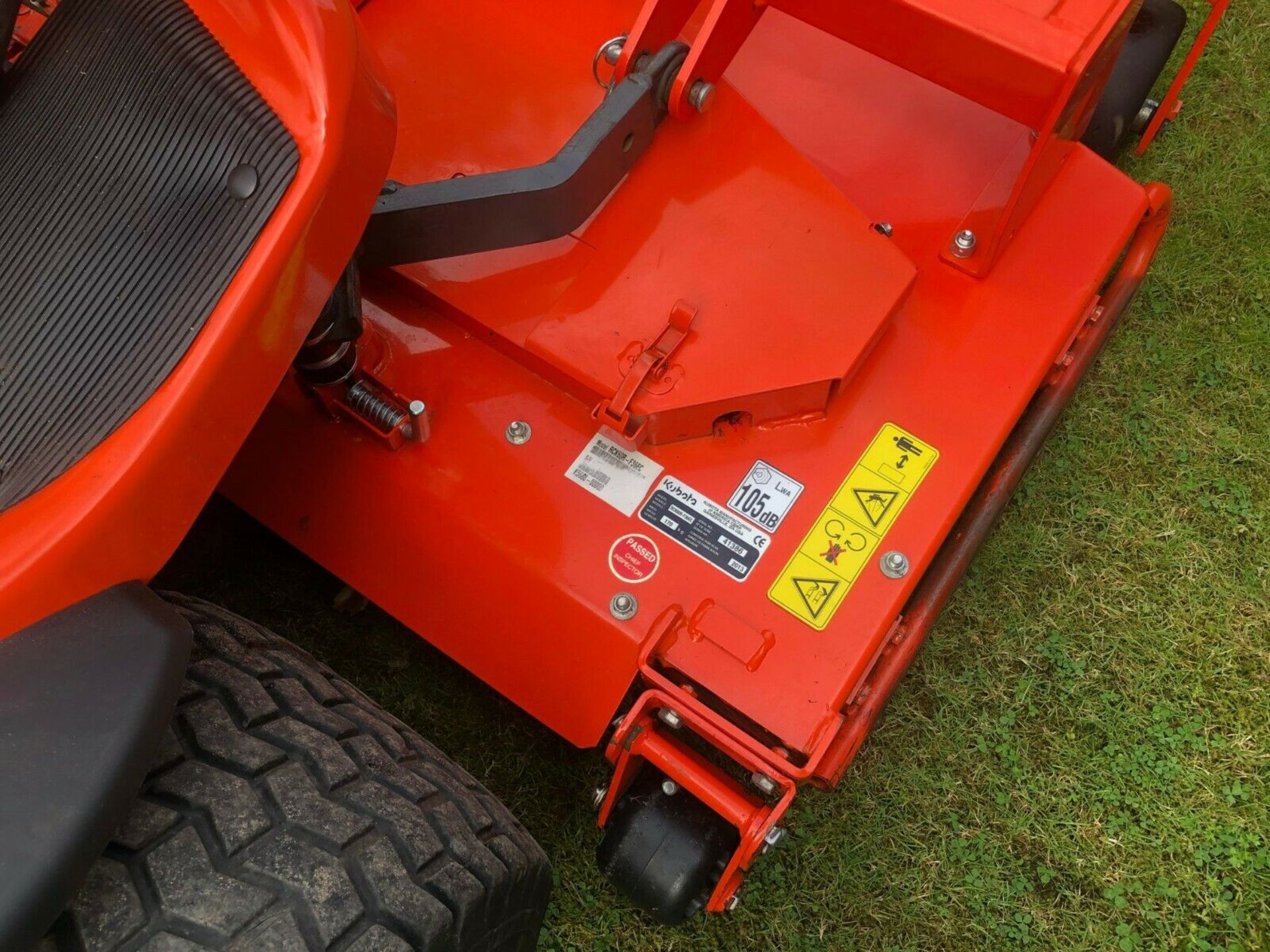 KUBOTA 3680 MOWER, YEAR 2014, COMPLETE WITH ROTARY DECK TRIMAX FLAIL DECK, 4 WHEEL DRIVE *PLUS VAT* - Image 8 of 11