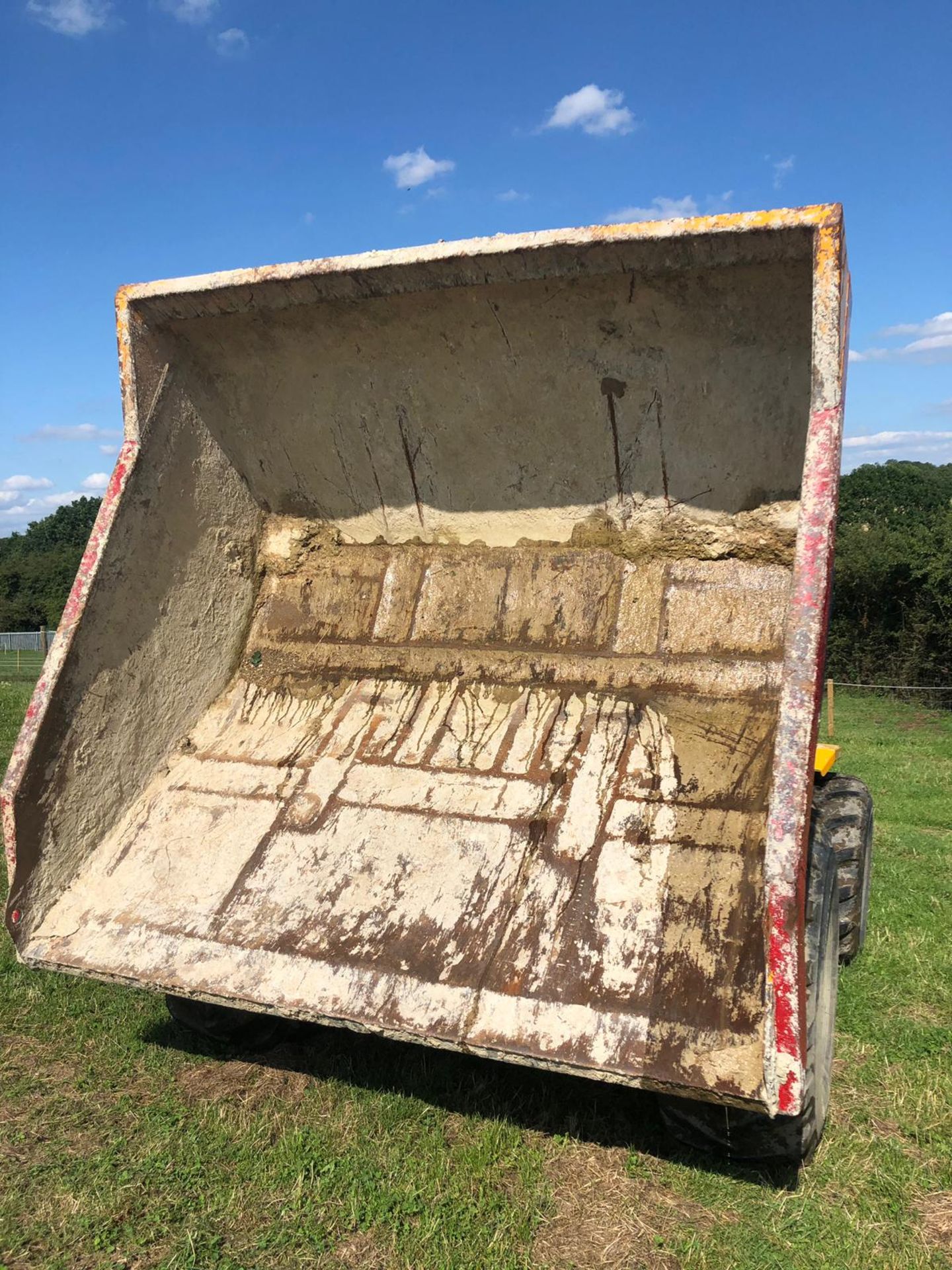 2009 THWAITES 9 TON STRAIGHT TIP DUMPER, RUNS, WORKS AND TIPS *PLUS VAT* - Image 7 of 13