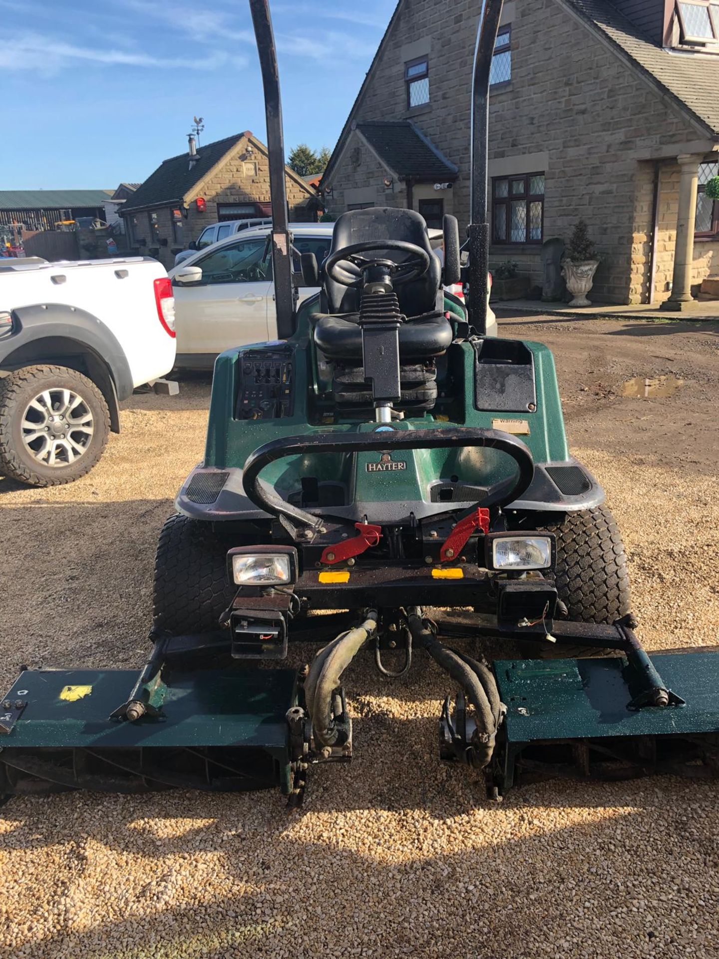 2009 HAYTER 324 RIDE ON LAWN MOWER 4 WHEEL DRIVE, RUNS DRIVES AND CUTS *PLUS VAT* - Bild 3 aus 6