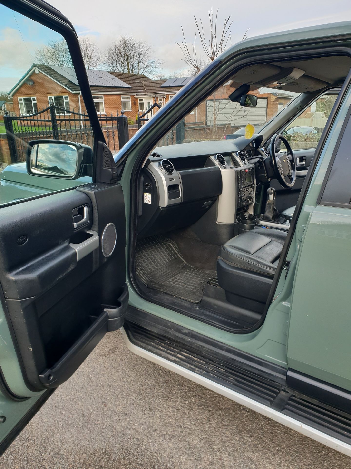 2009/09 REG LAND ROVER DISCOVERY 3 XS MWB DIESEL 4X4, ACTIVE REAR LOCKING DIFF, TOW PACK *PLUS VAT* - Image 11 of 16