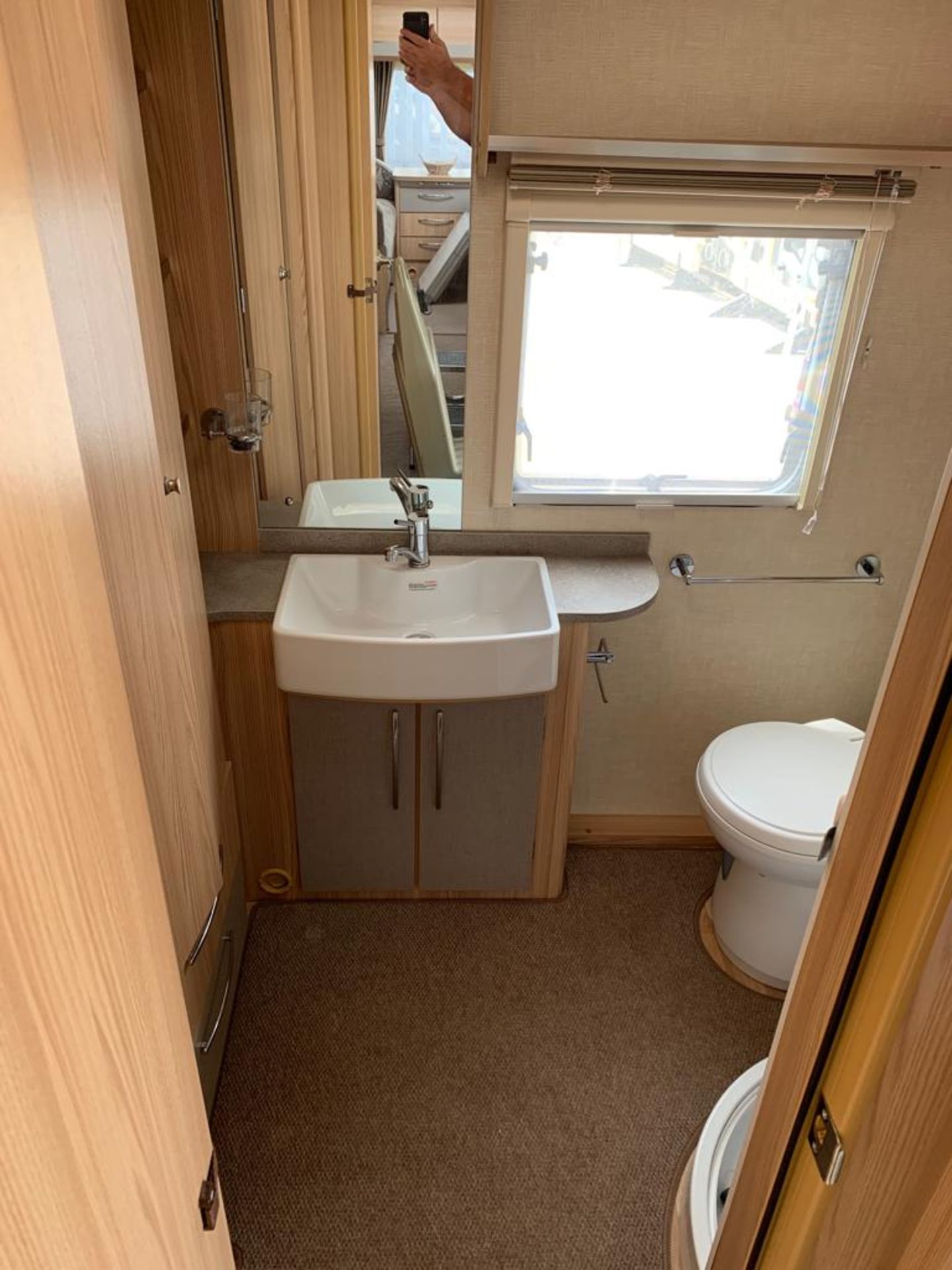 2013 COACHMAN AMARA 640/6 TWIN AXLE TOW ABLE CARAVAN *NO VAT* - Image 19 of 30