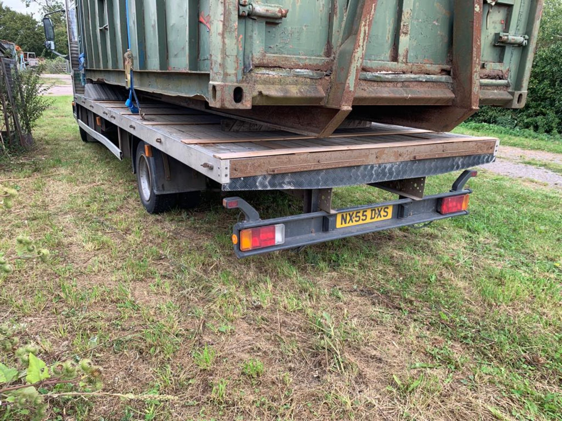 2005/55 REG IVECO EUROCARGO 75E17 7.5 TON FLAT BED LORRY, SHOWING 1 FORMER KEEPER *PLUS VAT* - Image 8 of 13