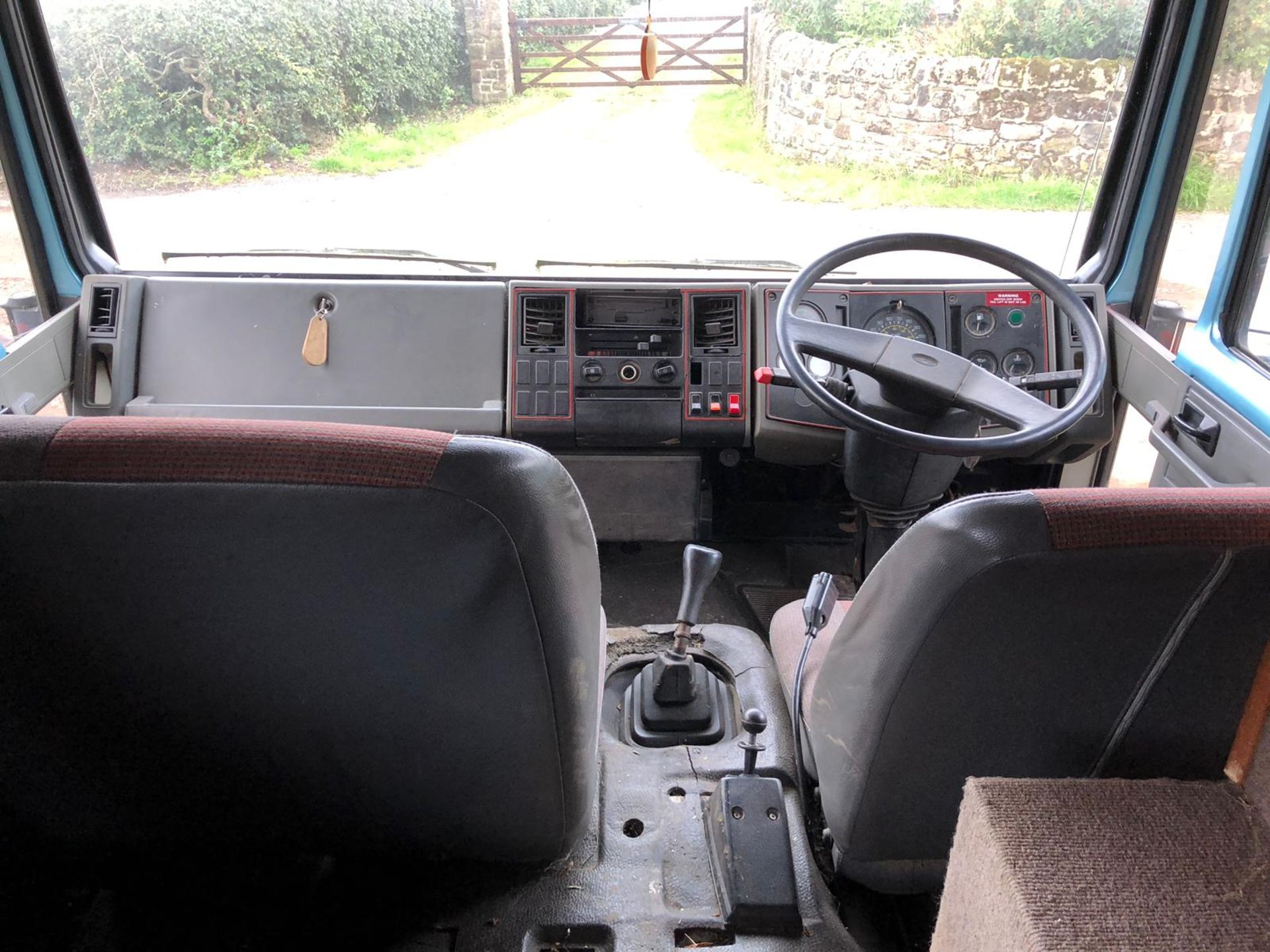 1991/J REG IVECO-FORD BLUE/GOLD HORSEBOX / LIVESTOCK CARRIER AUTO GEARBOX *PLUS VAT* - Image 3 of 10