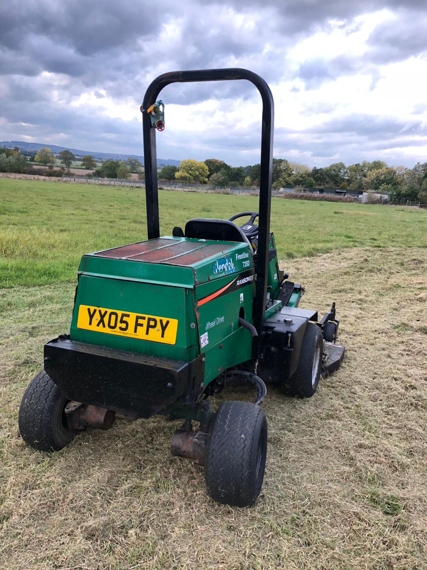 2005/05 REG RANSOMES FRONTLINE 728D 4 WHEEL DRIVE RIDE ON DIESEL LAWN MOWER *PLUS VAT* - Image 8 of 8