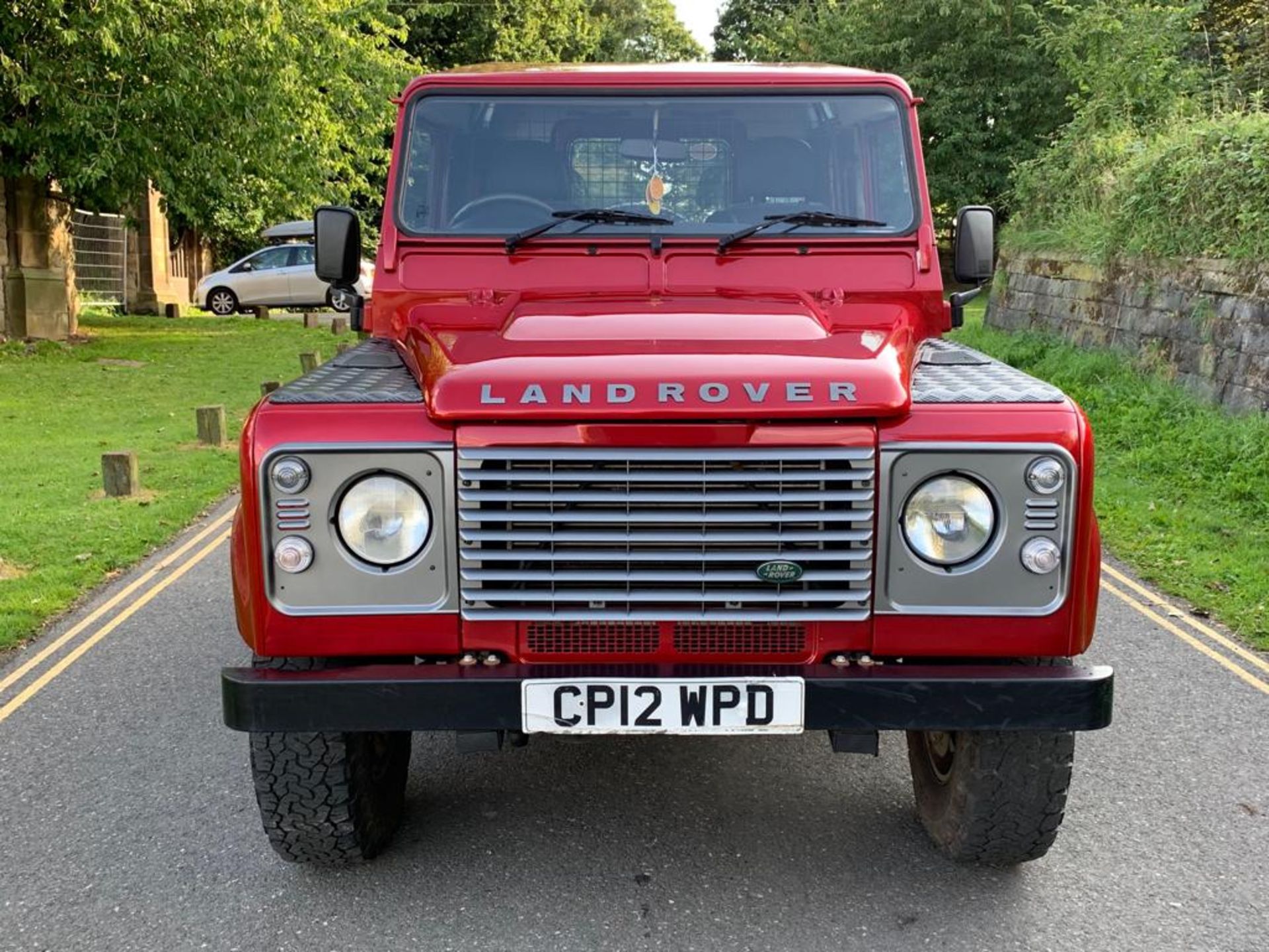 2012/12 REG LAND ROVER DEFENDER 90 HARD TOP TURBO DIESEL 2.2 RED LIGHT 4X4 UTILITY *NO VAT* - Image 2 of 11