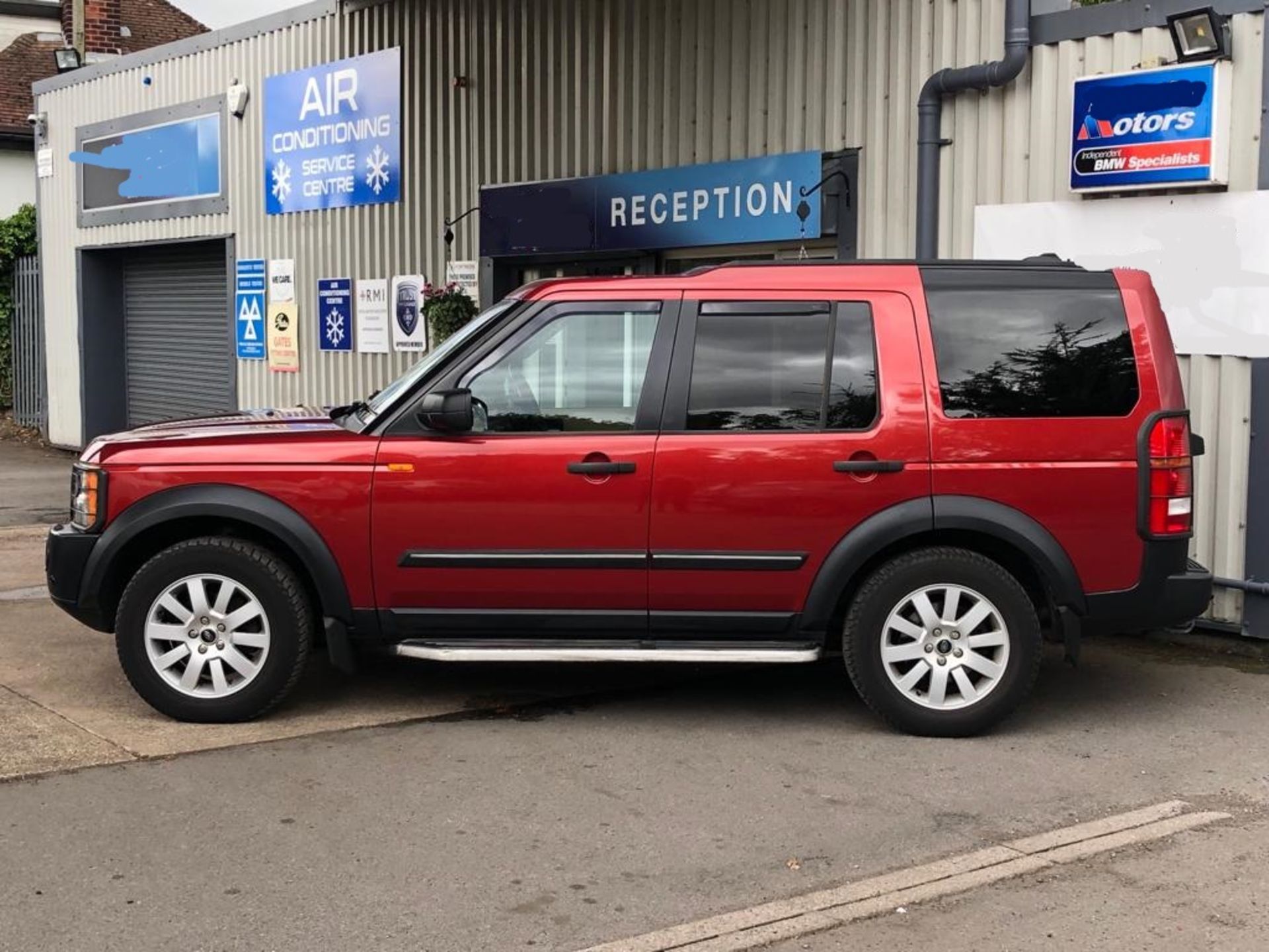 2006/56 REG LAND ROVER DISCOVERY 3 TDV6 SE AUTO 2.7 DIESEL 4X4 RED 7 SEATER *NO VAT* - Image 3 of 21