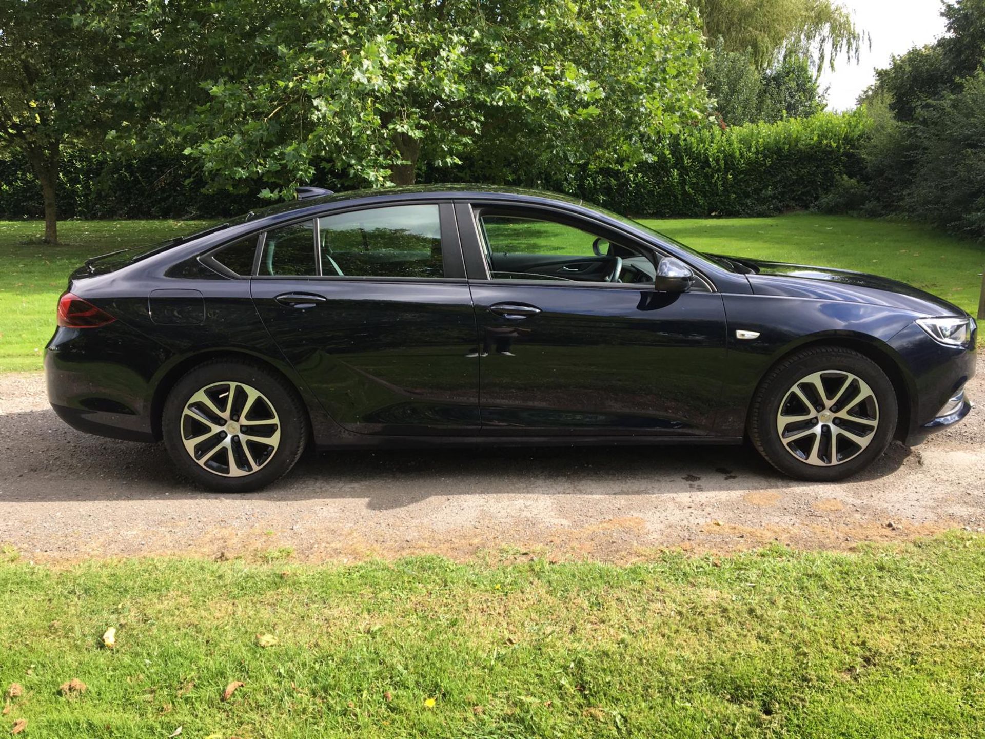 2018/18 REG VAUXHALL INSIGNIA DESIGN ECOTEC TU 1.6 DIESEL 5 DOOR, SHOWING 0 FORMER KEEPERS *NO VAT* - Image 7 of 16