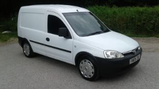 2009/09 REG VAUXHALL COMBO 2000 CDTI 1.25 WHITE DIESEL VAN, SHOWING 1 FORMER KEEPER *NO VAT*