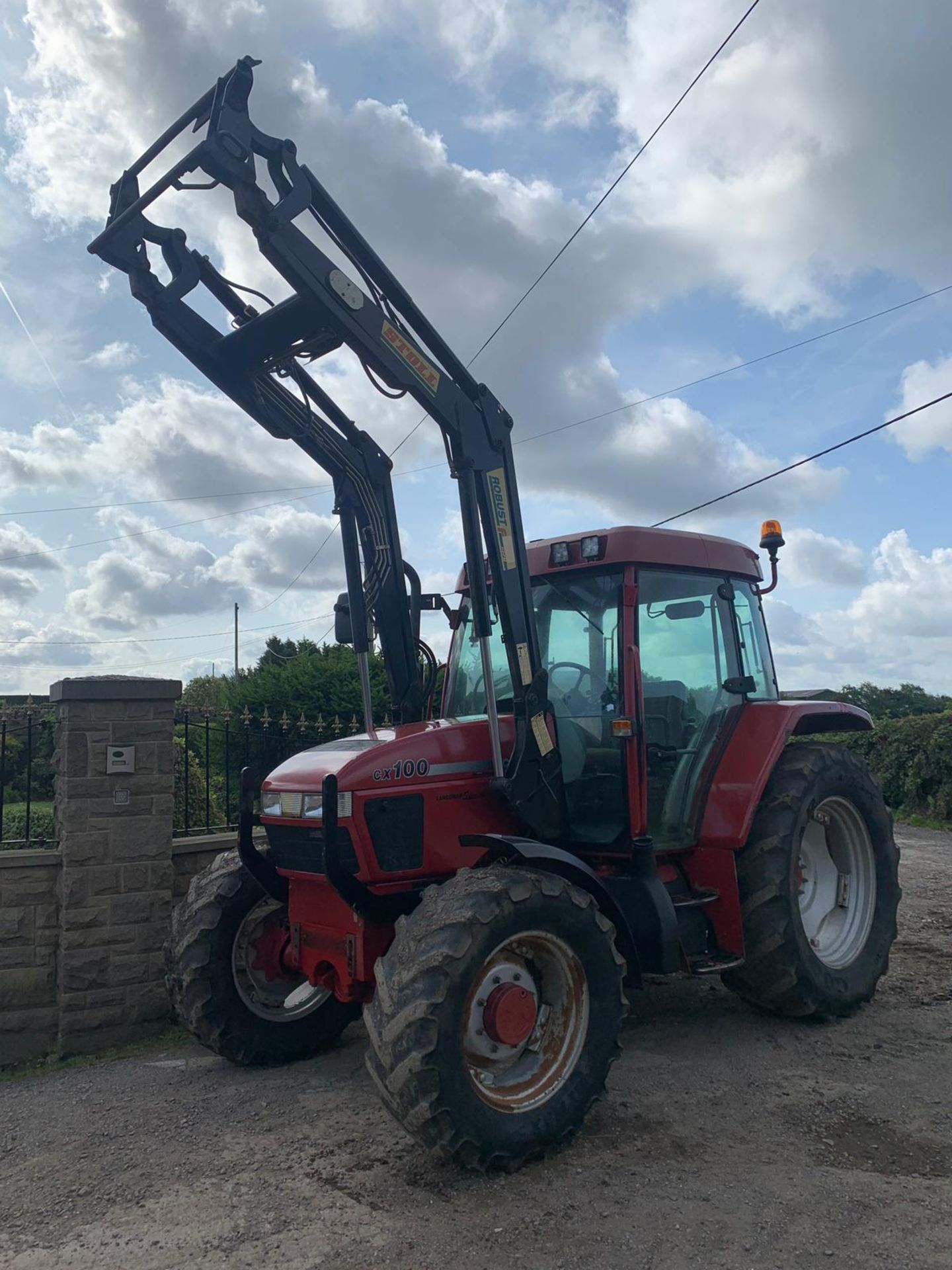 2002 CASE IH CX100 DELUXE MODEL 100 HP 4WD DIESEL TRACTOR C/W FRONT ATTACHMENT, CAB HEATER - Image 5 of 12