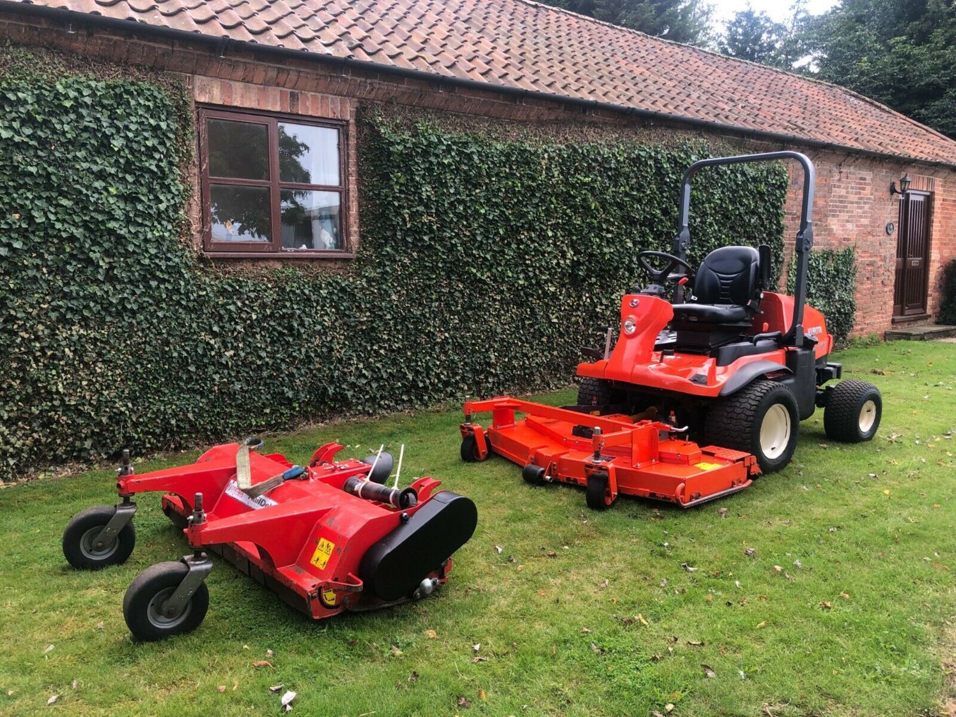 KUBOTA 3680 MOWER, YEAR 2014, COMPLETE WITH ROTARY DECK TRIMAX FLAIL DECK, 4 WHEEL DRIVE *PLUS VAT* - Image 11 of 11