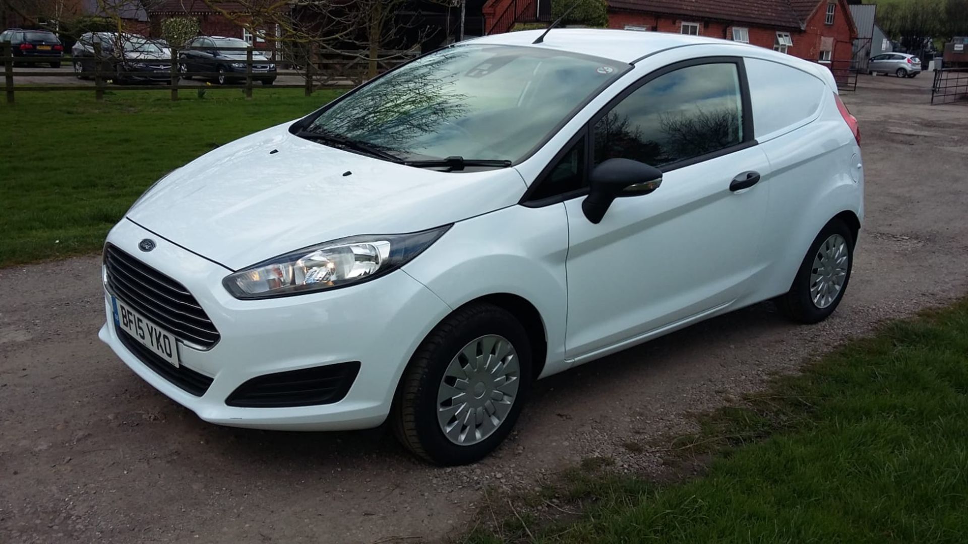 2015/15 REG FORD FIESTA ECONETIC TECH TDCI 1.6 CAR DERIVED VAN, SHOWING 0 FORMER KEEPERS *NO VAT* - Image 2 of 7