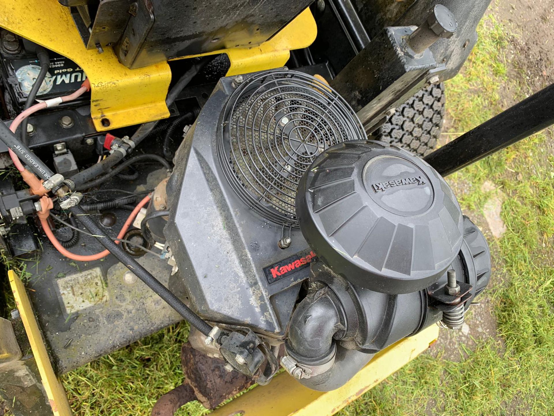 GREAT DANE CHARIOT ZERO TURN 60" RIDE ON ROTARY MOWER PETROL KAWASAKI ENGINE *PLUS VAT* - Image 11 of 11