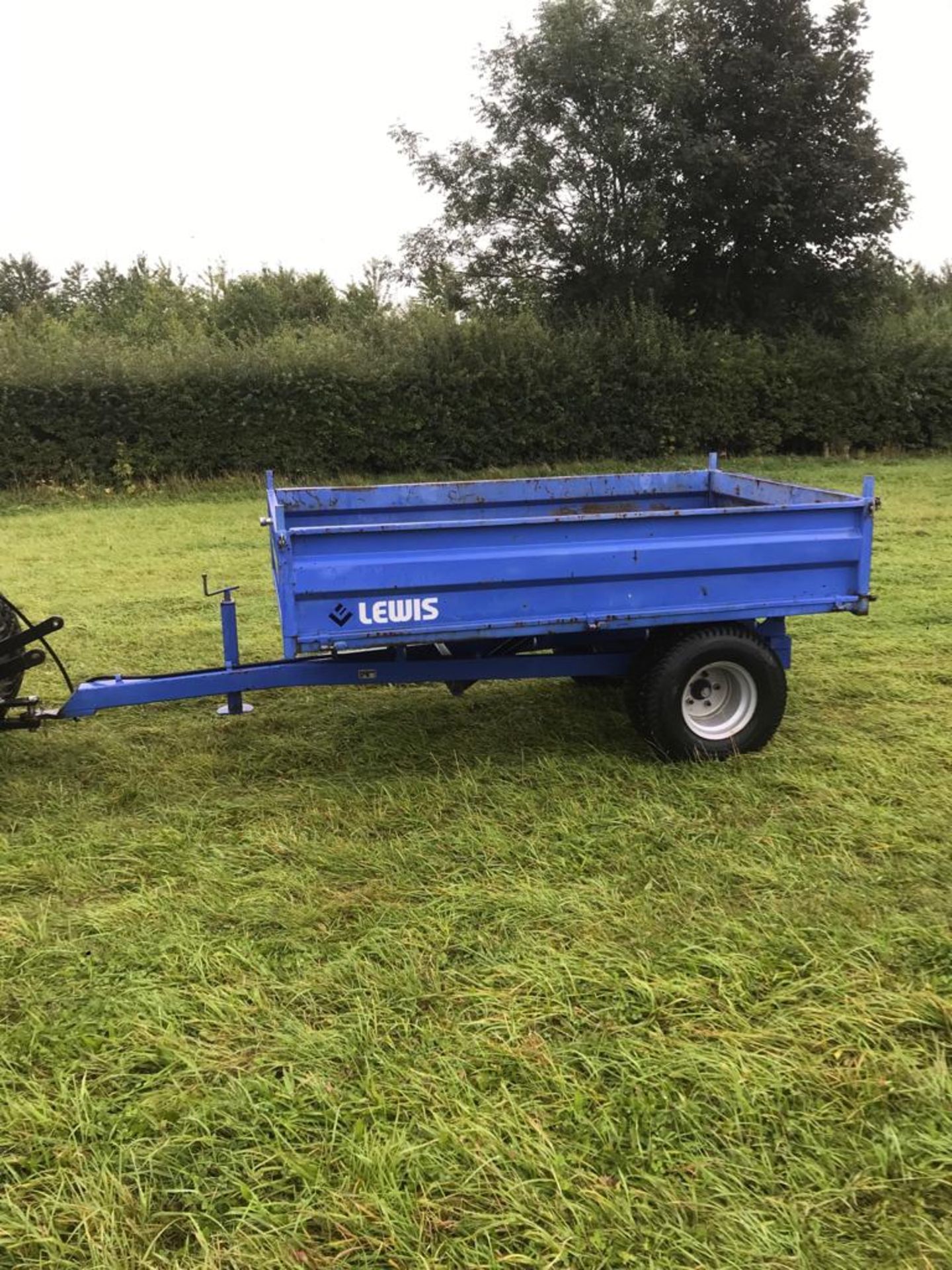 LEWIS DROP SIDE TIPPING TRAILER IDEAL FOR COMPACT TRACTOR, YEAR 2010, EX-COUNCIL *PLUS VAT* - Image 8 of 8