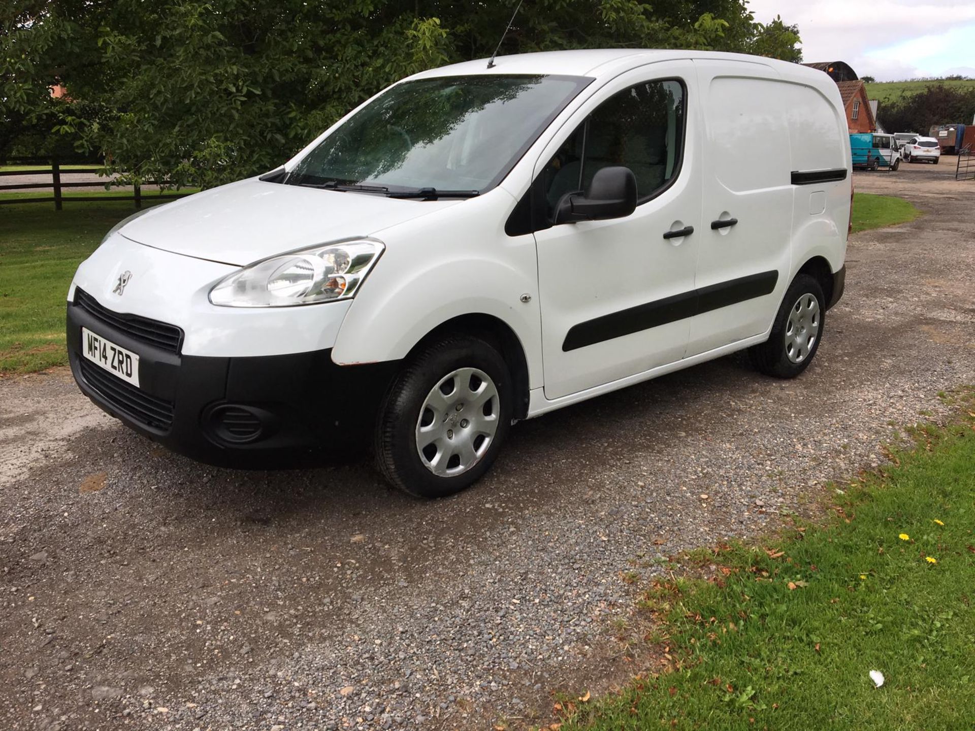 2014/14 REG PEUGEOT PARTNER 850 PROFESSIONAL L1 DIESEL PANEL VAN, SHOWING 1 FORMER KEEPER *NO VAT* - Image 3 of 14